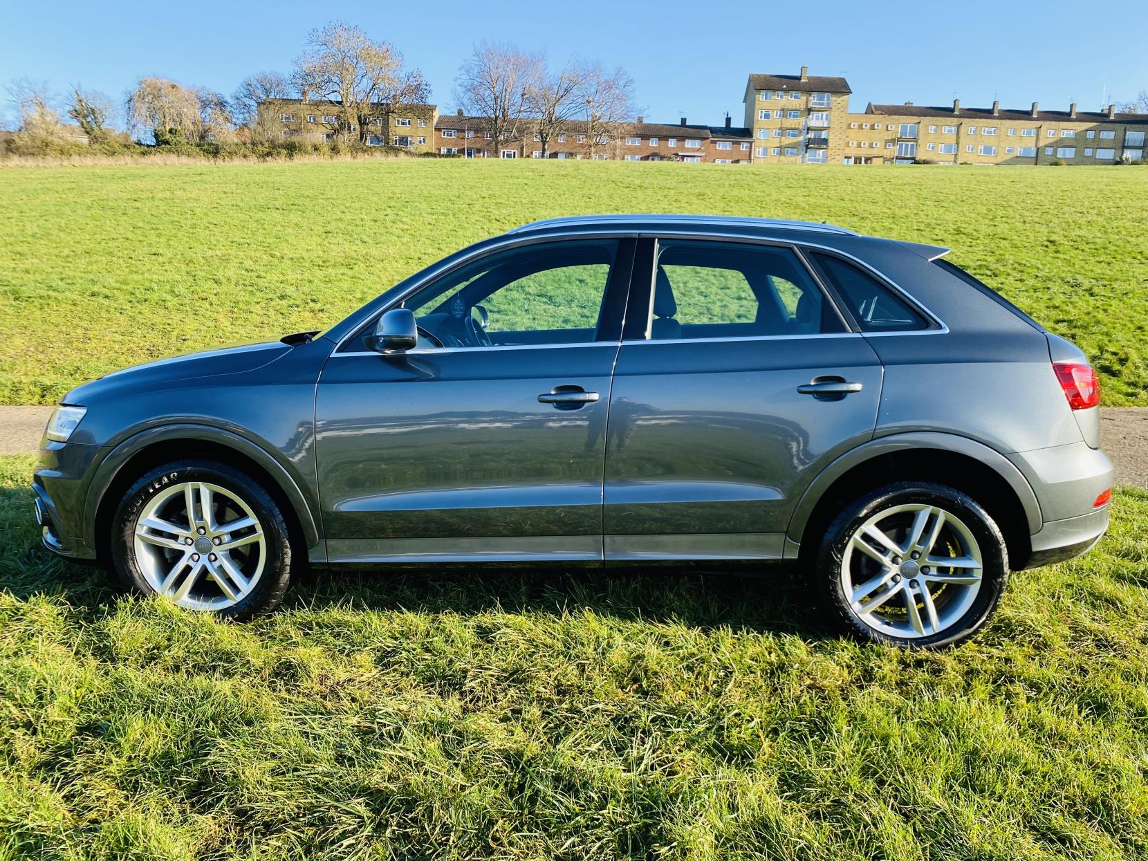 Audi Q3 2.0 TDI S line SUV 5dr Diesel S Tronic quattro Euro 5 (s/s) (177 ps)