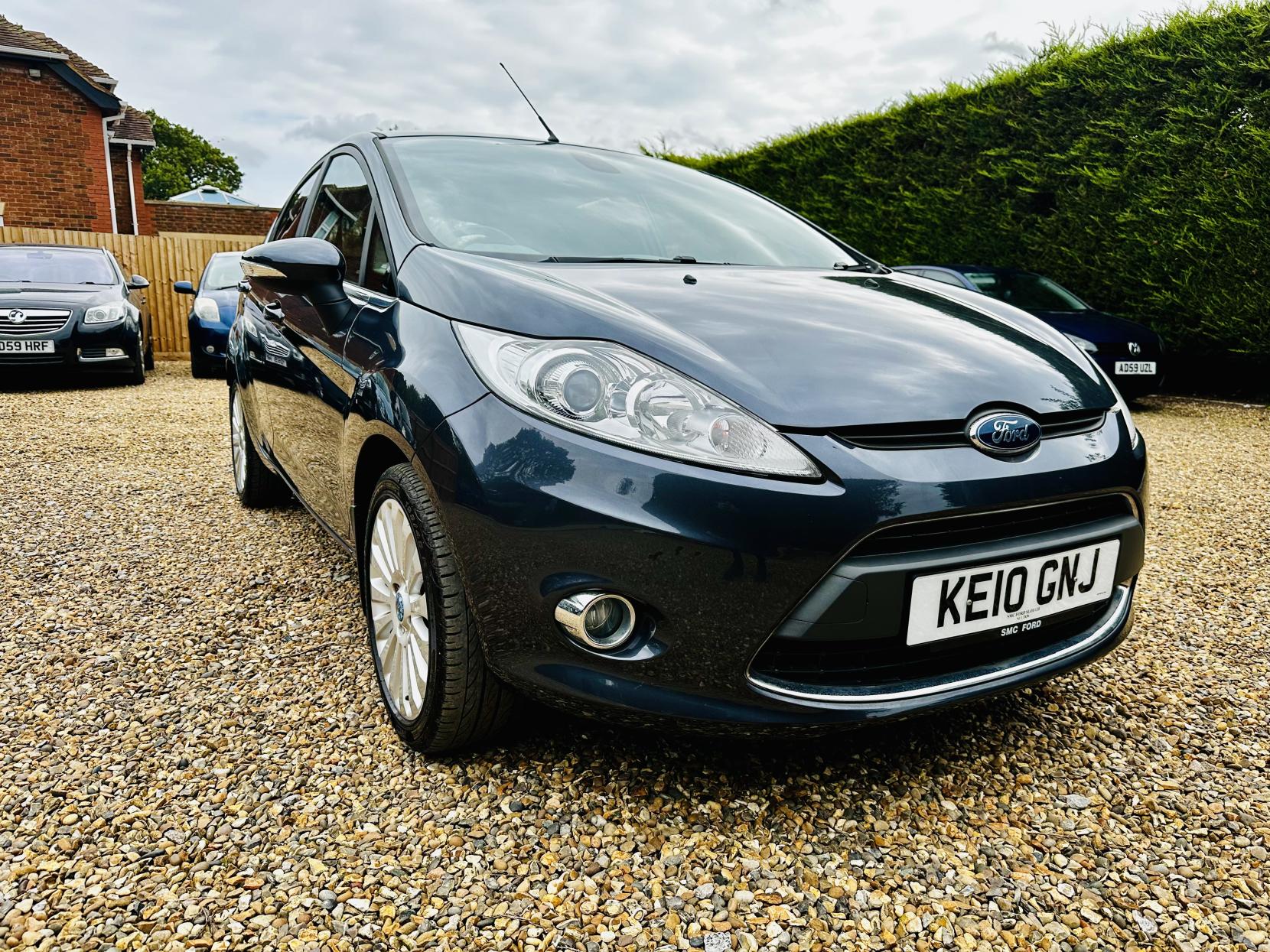 Ford Fiesta 1.4 Titanium Hatchback 5dr Petrol Automatic (154 g/km, 94