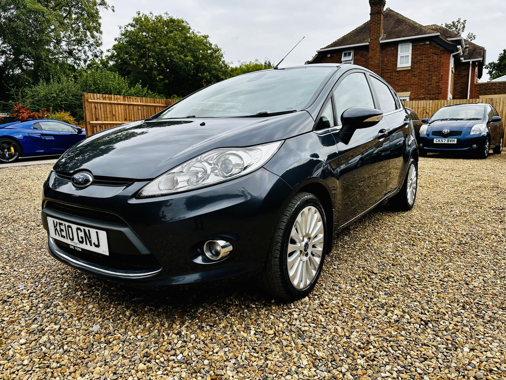 Ford Fiesta 1.4 Titanium Hatchback 5dr Petrol Automatic (154 g/km, 94 bhp)