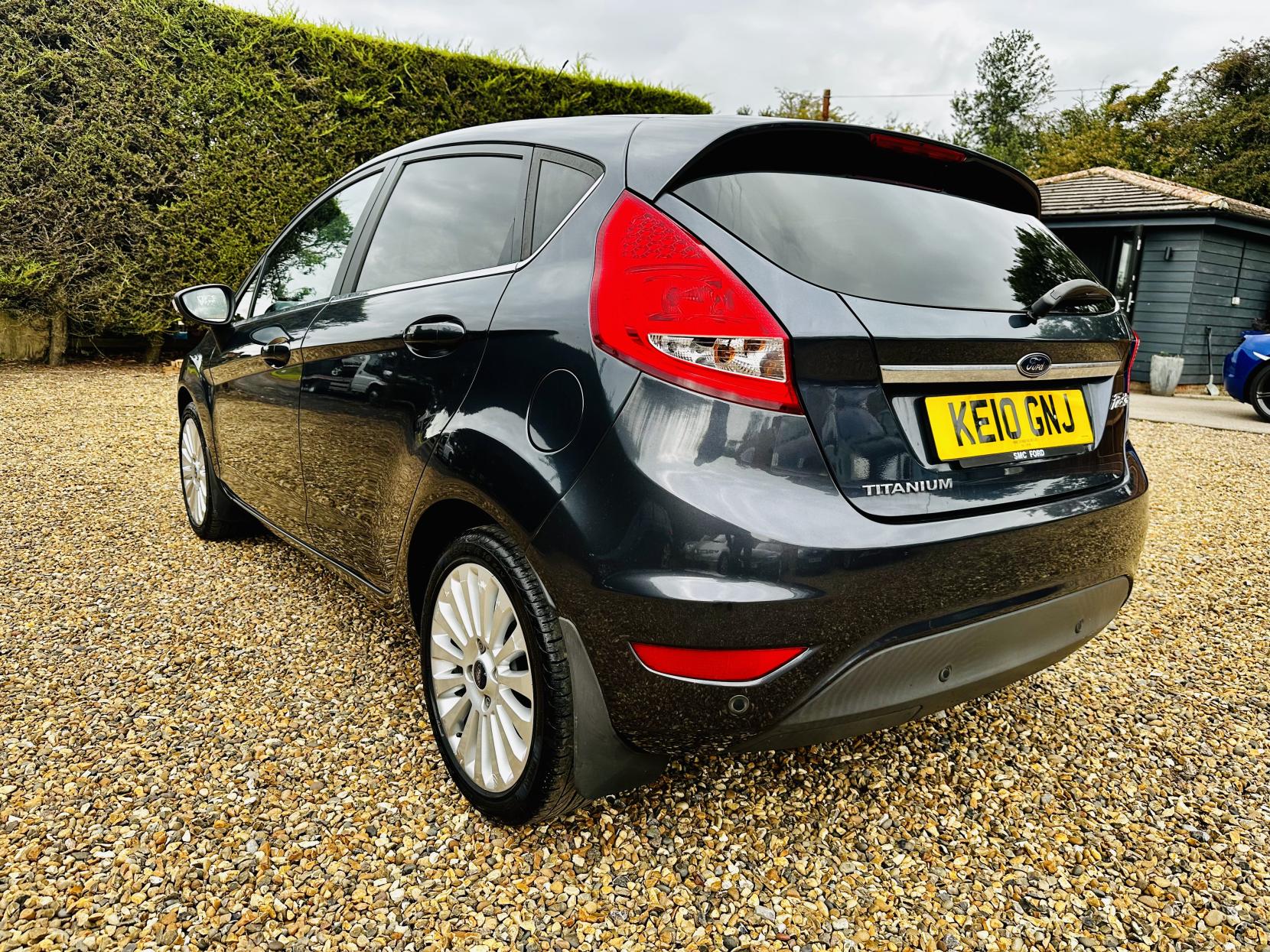 Ford Fiesta 1.4 Titanium Hatchback 5dr Petrol Automatic (154 g/km, 94 bhp)