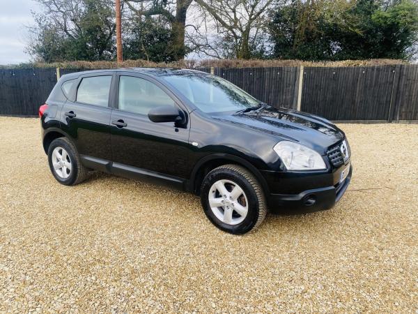 Nissan Qashqai 2.0 Visia Hatchback 5dr Petrol CVT 2WD (192 g/km, 139 bhp)