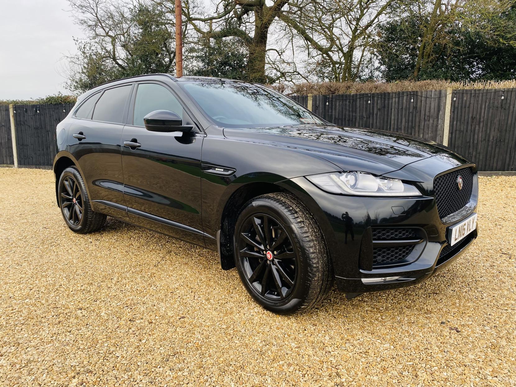 Jaguar F-PACE 2.0 D180 R-Sport SUV 5dr Diesel Auto AWD Euro 6 (s/s) (180 ps)