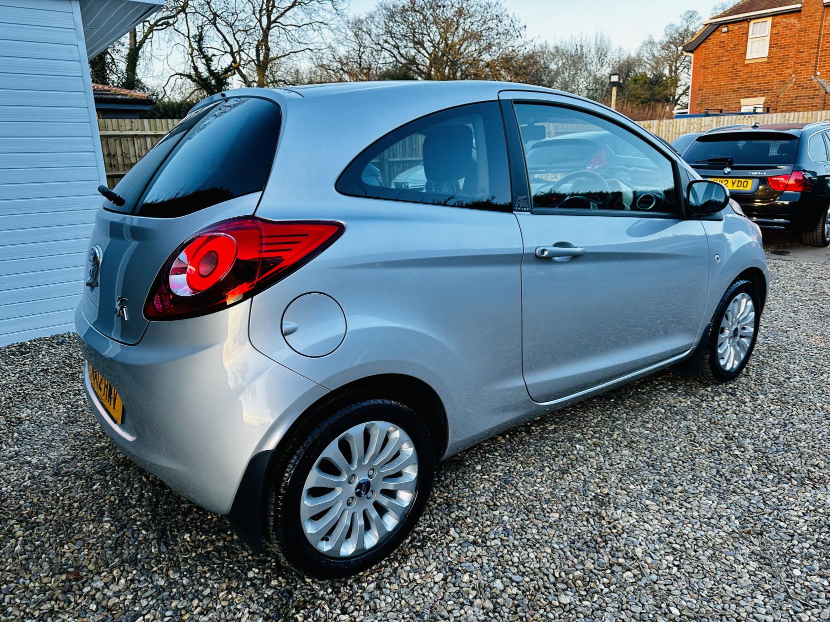 Ford Ka 1.2 Zetec Hatchback 3dr Petrol Manual Euro 5 (s/s) (69 ps)