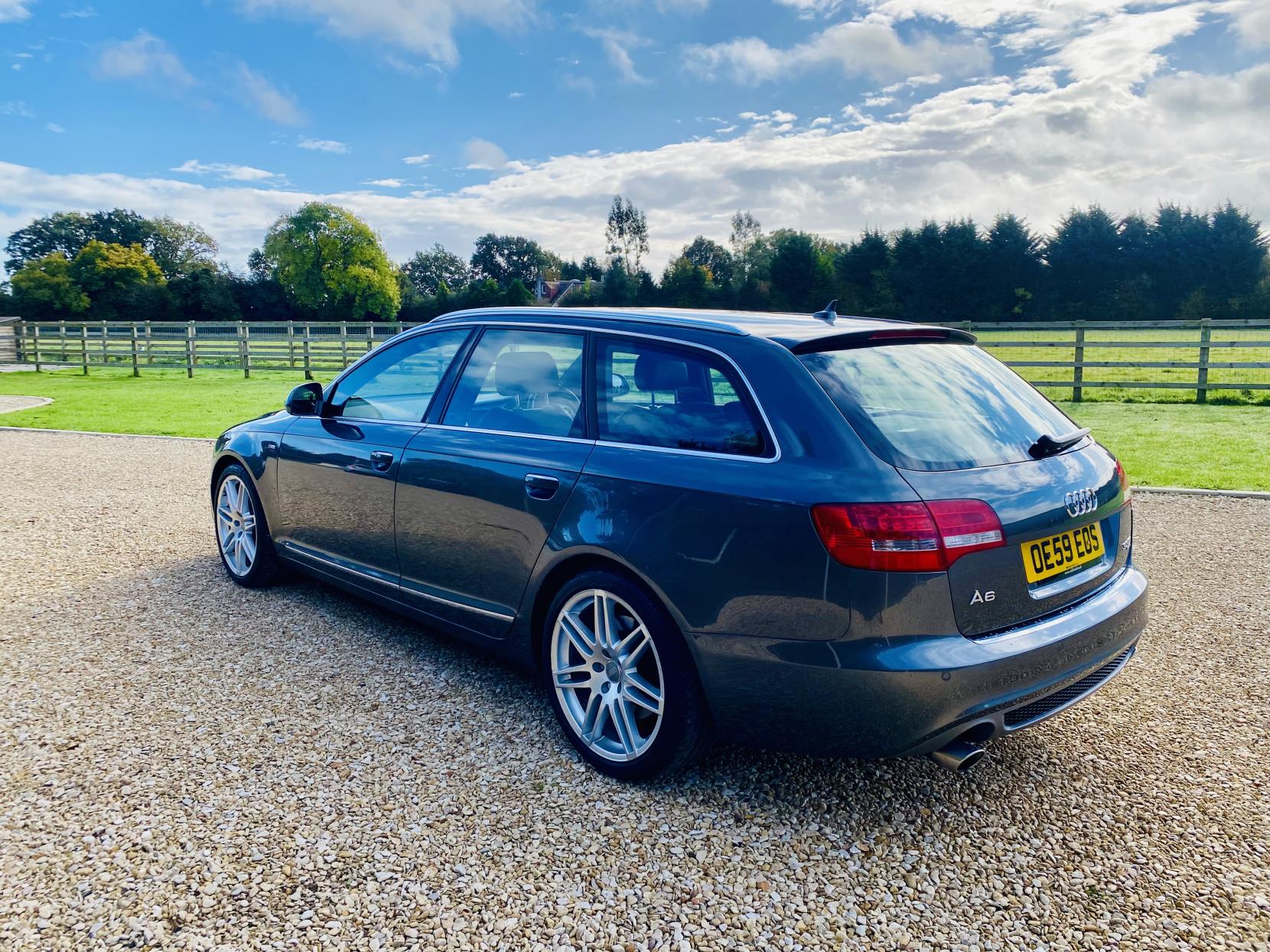 Audi A6 Avant 3.0 TDI V6 Le Mans Estate 5dr Diesel Tiptronic quattro Euro 5 (240 ps)