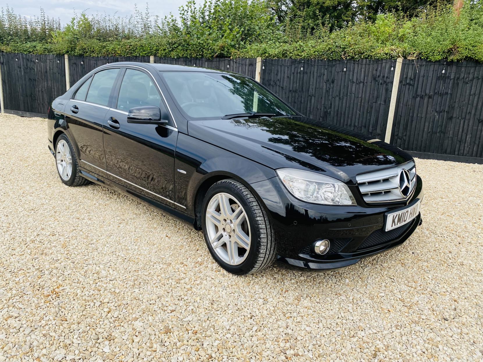 Mercedes-Benz C Class 1.8 C180 BlueEfficiency Sport Saloon 4dr Petrol Auto Euro 5 (156 ps)