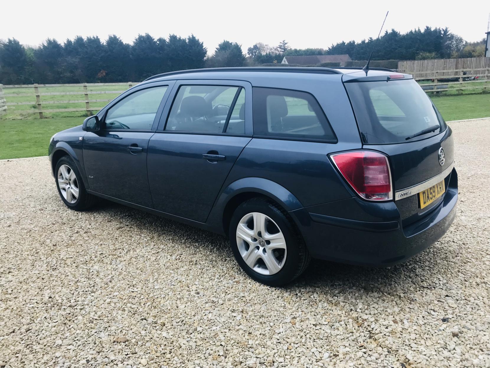 Vauxhall Astra 1.6i 16v Club Estate 5dr Petrol Manual (158 g/km, 113 bhp)