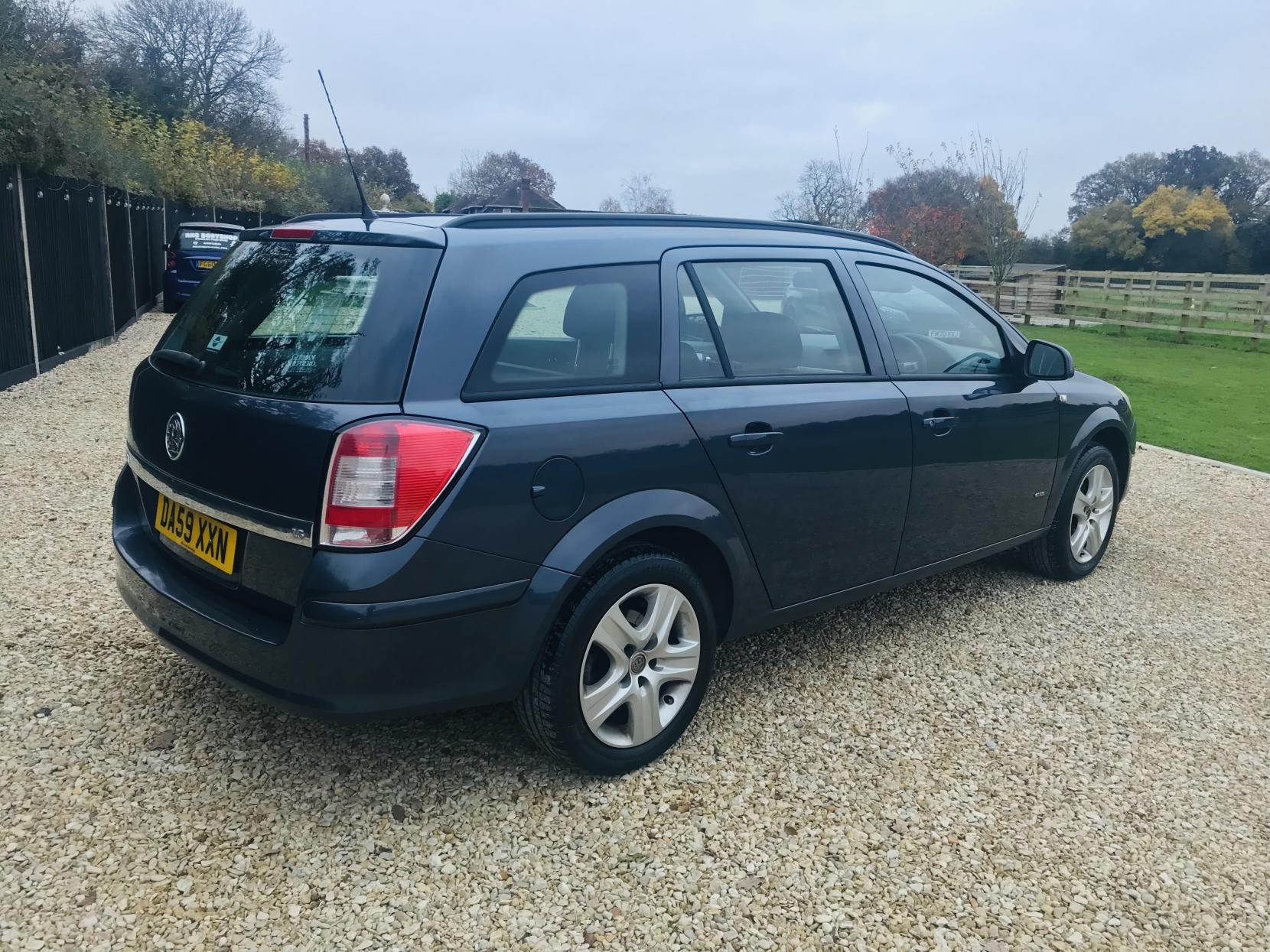 Vauxhall Astra 1.6i 16v Club Estate 5dr Petrol Manual (158 g/km, 113 bhp)