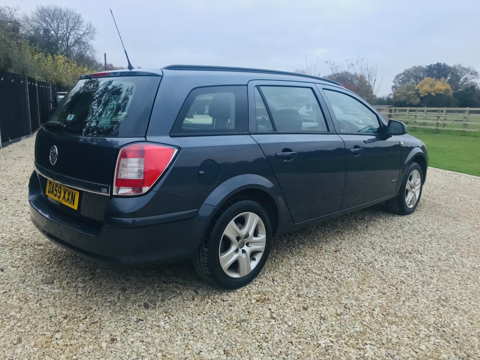 Vauxhall Astra 1.6i 16v Club Estate 5dr Petrol Manual (158 g/km, 113 bhp)