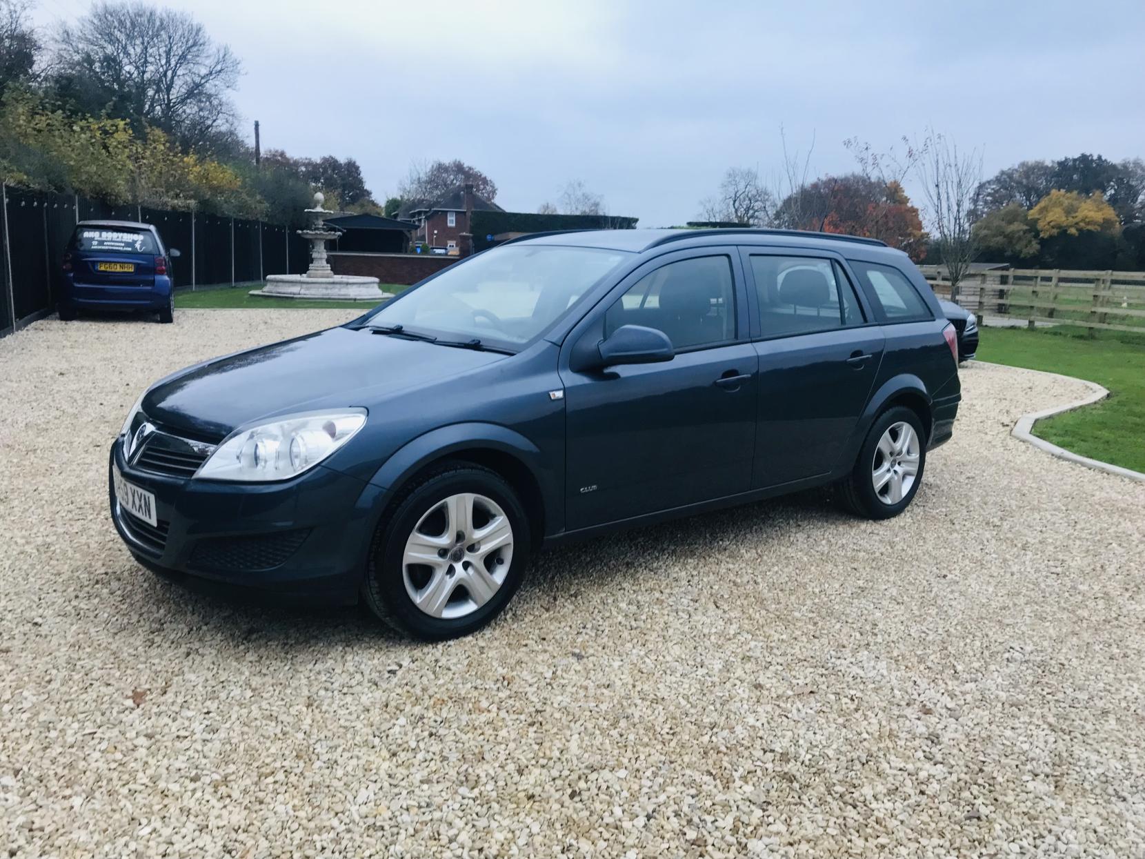 Vauxhall Astra 1.6i 16v Club Estate 5dr Petrol Manual (158 g/km, 113 bhp)