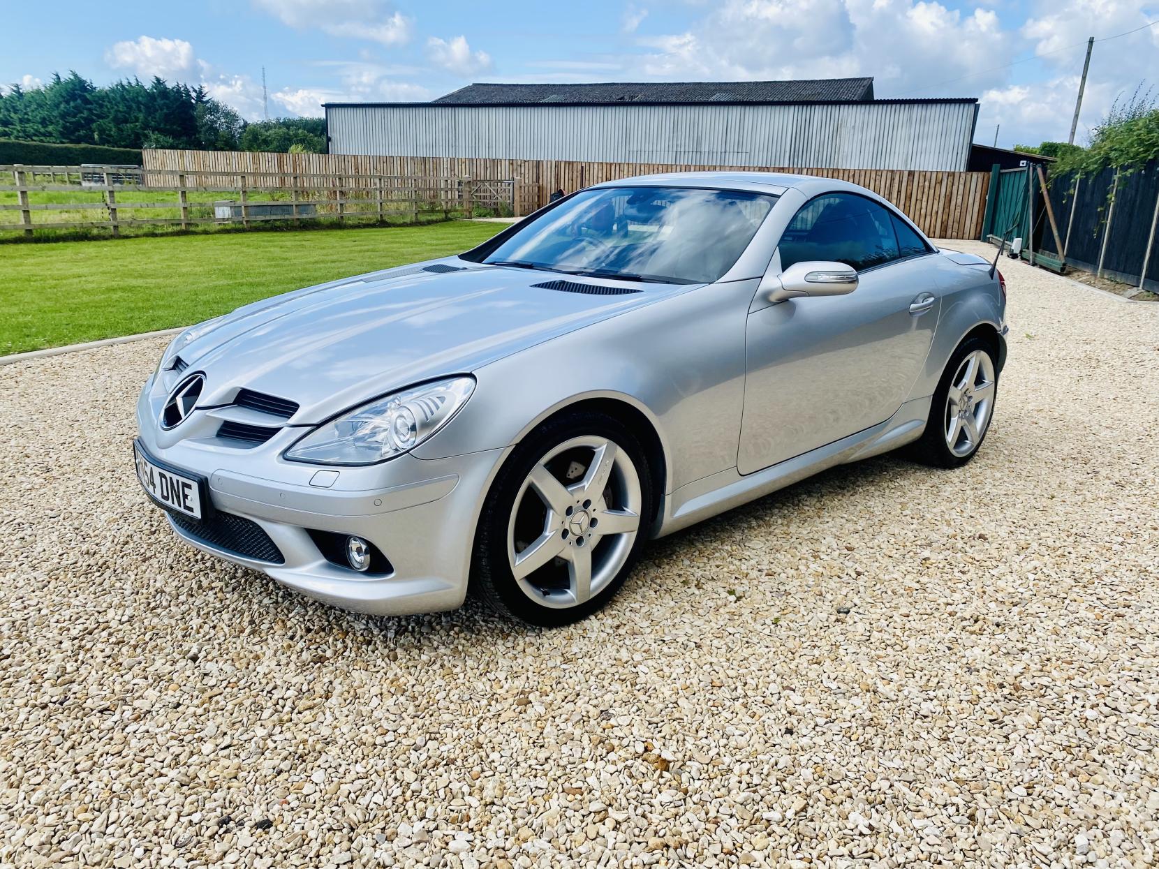 Mercedes-Benz SLK 3.5 SLK350 Convertible 2dr Petrol Automatic (238 g/km, 272 bhp)