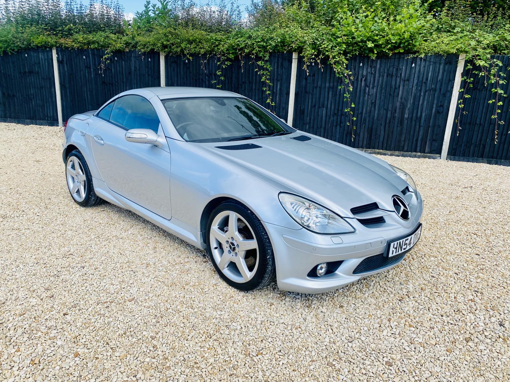 Mercedes-Benz SLK 3.5 SLK350 Convertible 2dr Petrol Automatic (238 g/km, 272 bhp)