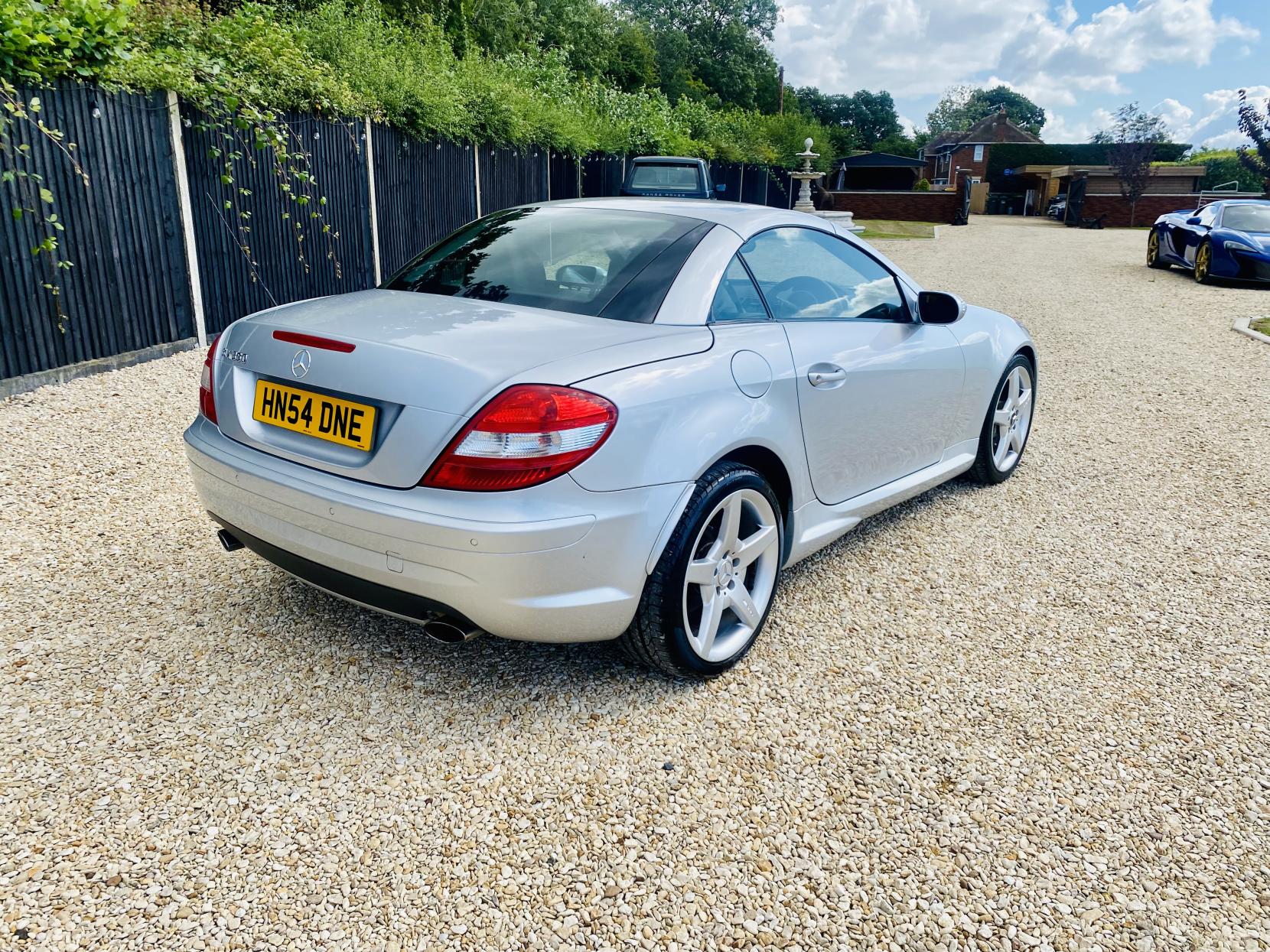 Mercedes-Benz SLK 3.5 SLK350 Convertible 2dr Petrol Automatic (238 g/km, 272 bhp)