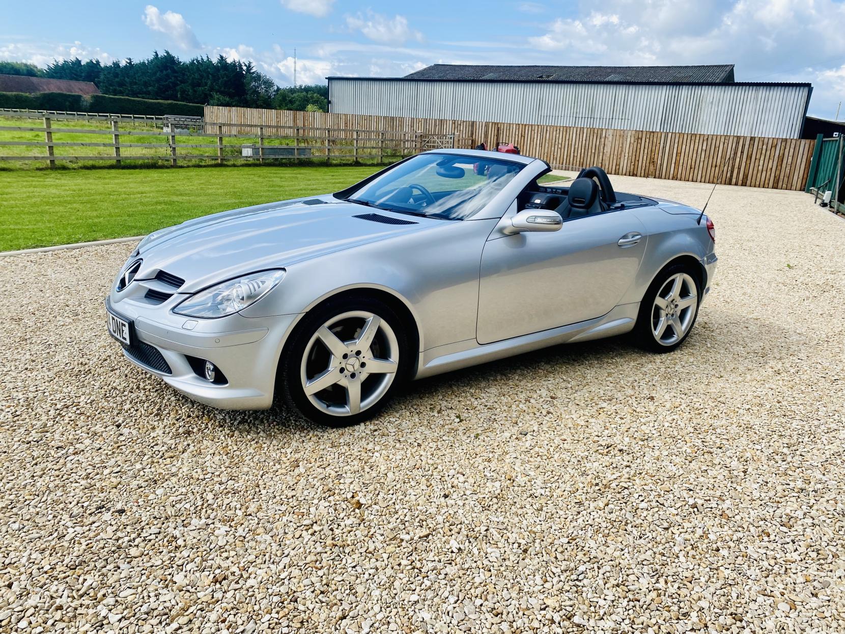 Mercedes-Benz SLK 3.5 SLK350 Convertible 2dr Petrol Automatic (238 g/km, 272 bhp)