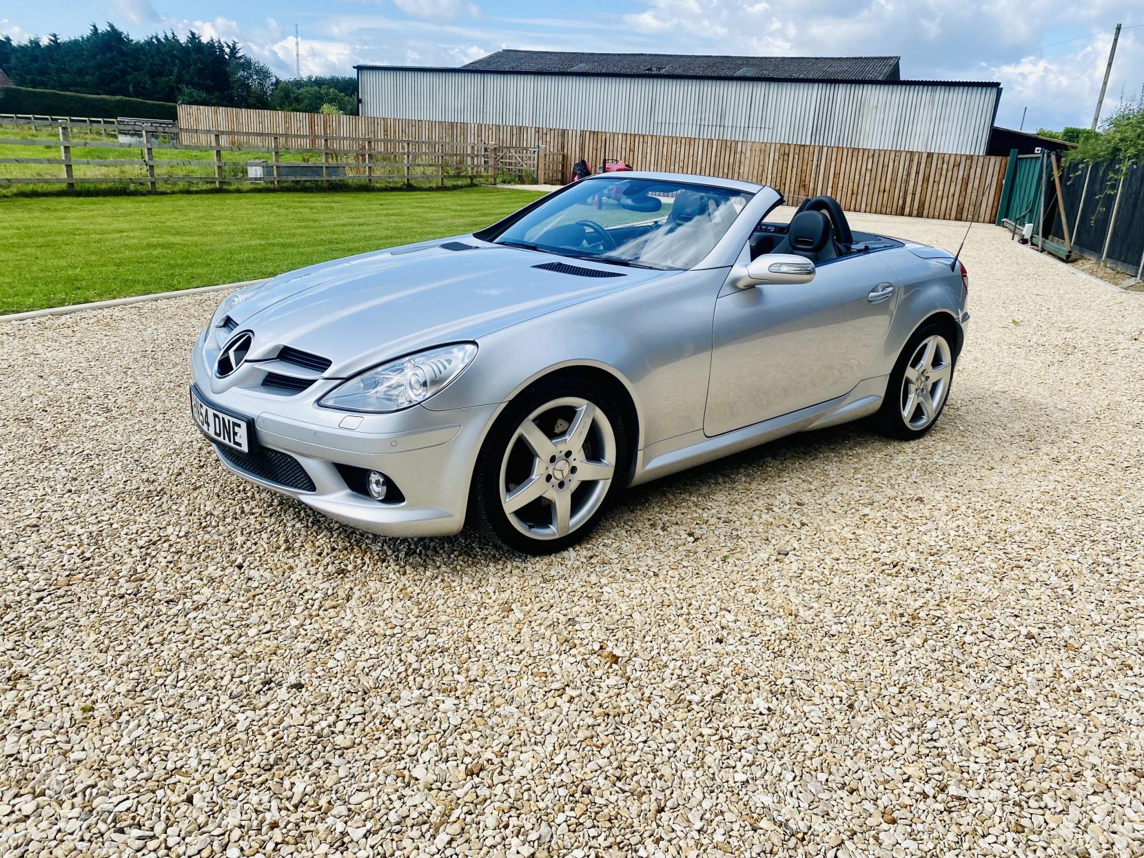 Mercedes-Benz SLK 3.5 SLK350 Convertible 2dr Petrol Automatic (238 g/km, 272 bhp)