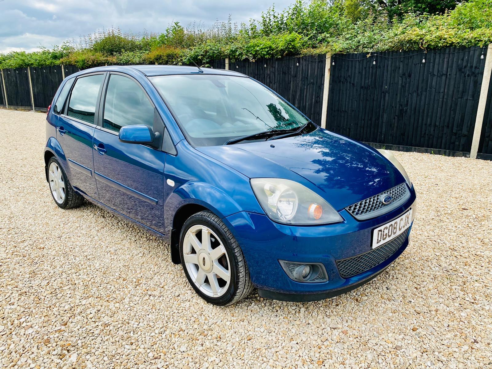 Ford Fiesta 1.4 Zetec Blue Edition Hatchback 5dr Petrol Manual (147 g/km, 79 bhp)