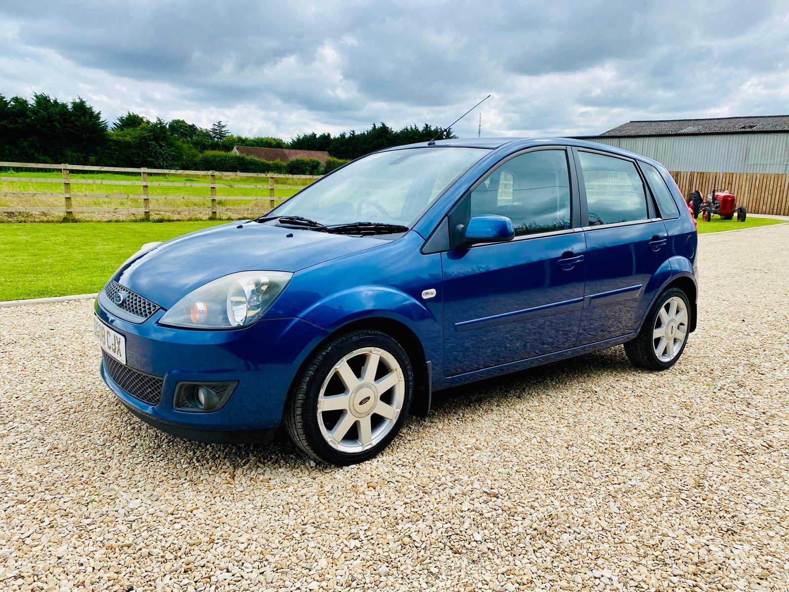 Ford Fiesta 1.4 Zetec Blue Edition Hatchback 5dr Petrol Manual (147 g/km, 79 bhp)