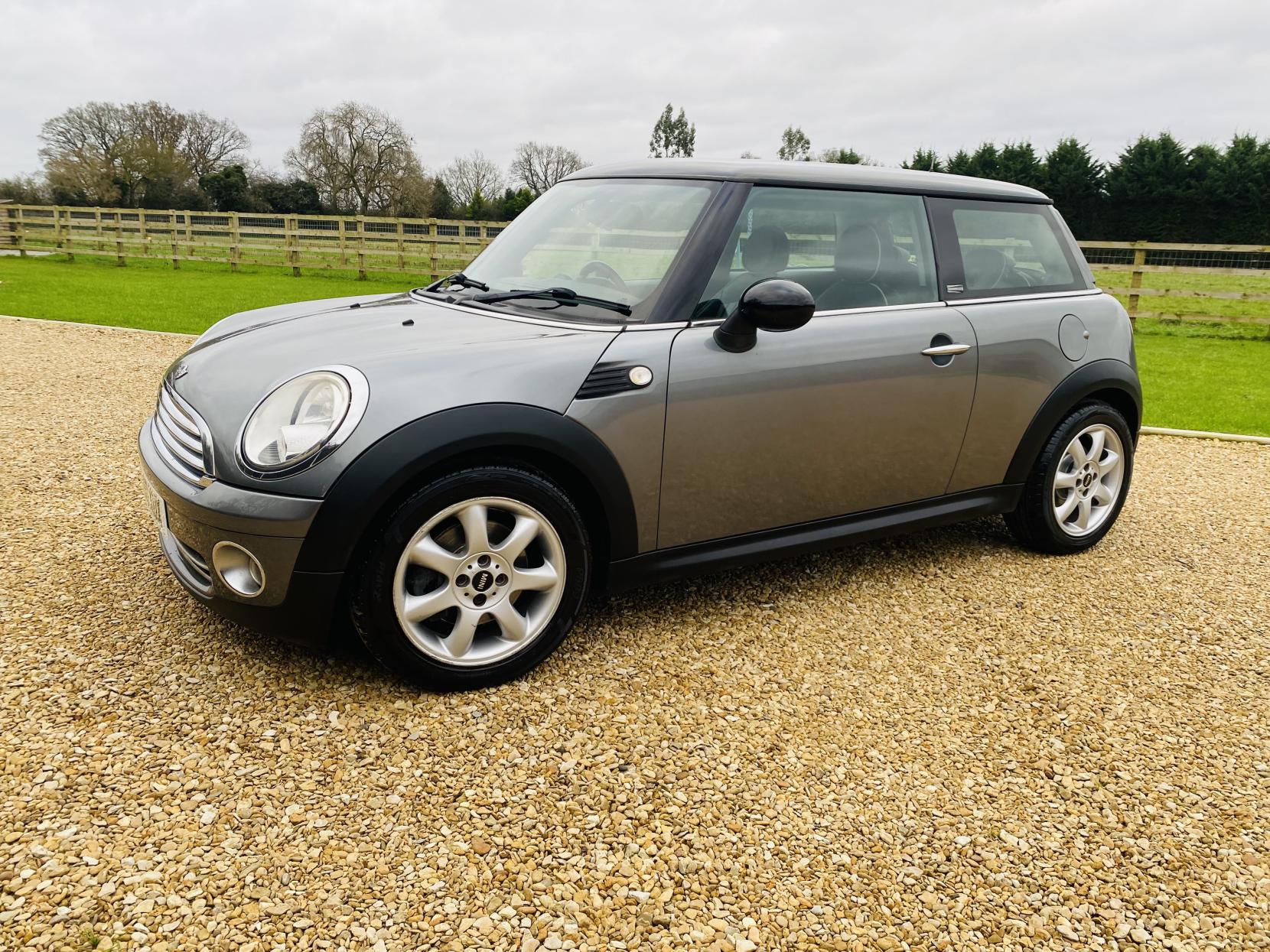 MINI Hatch 1.6 Cooper Graphite Hatchback 3dr Petrol Manual Euro 4 (120 ps)