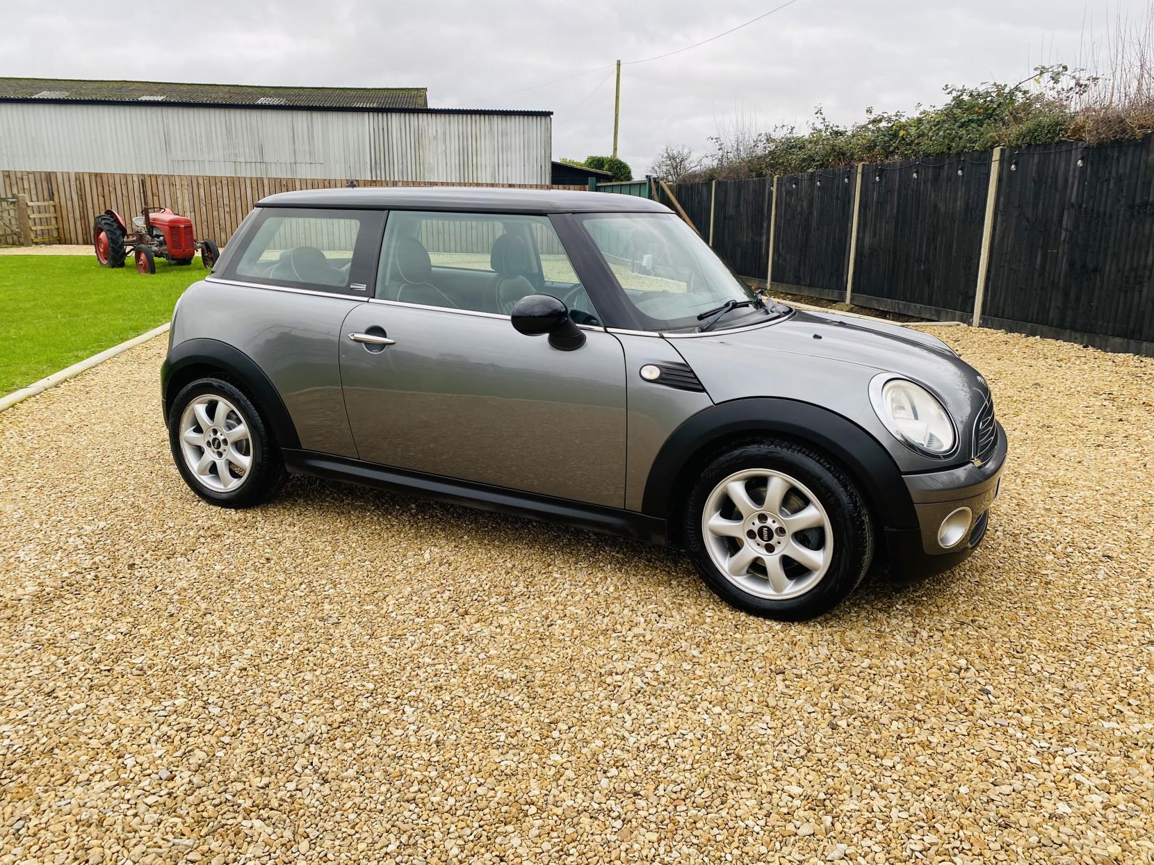 MINI Hatch 1.6 Cooper Graphite Hatchback 3dr Petrol Manual Euro 4 (120 ps)