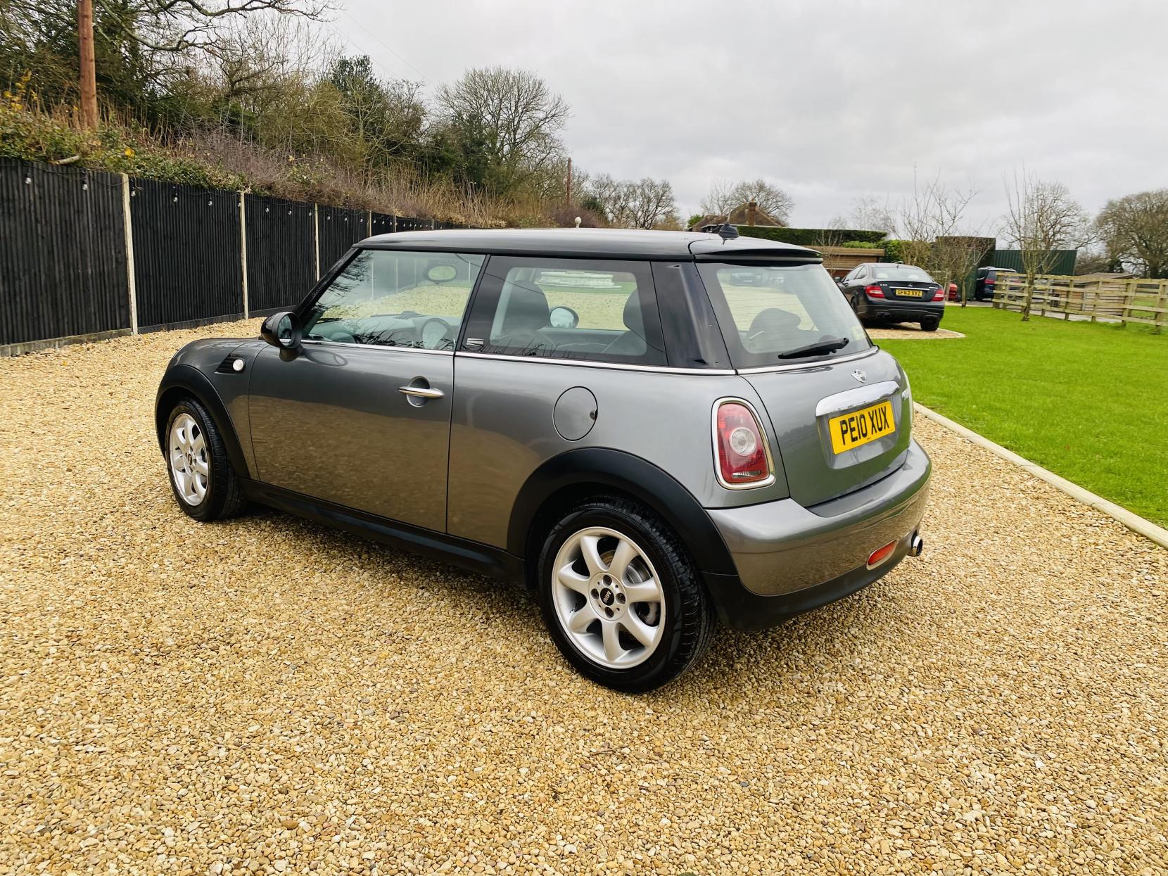 MINI Hatch 1.6 Cooper Graphite Hatchback 3dr Petrol Manual Euro 4 (120 ps)