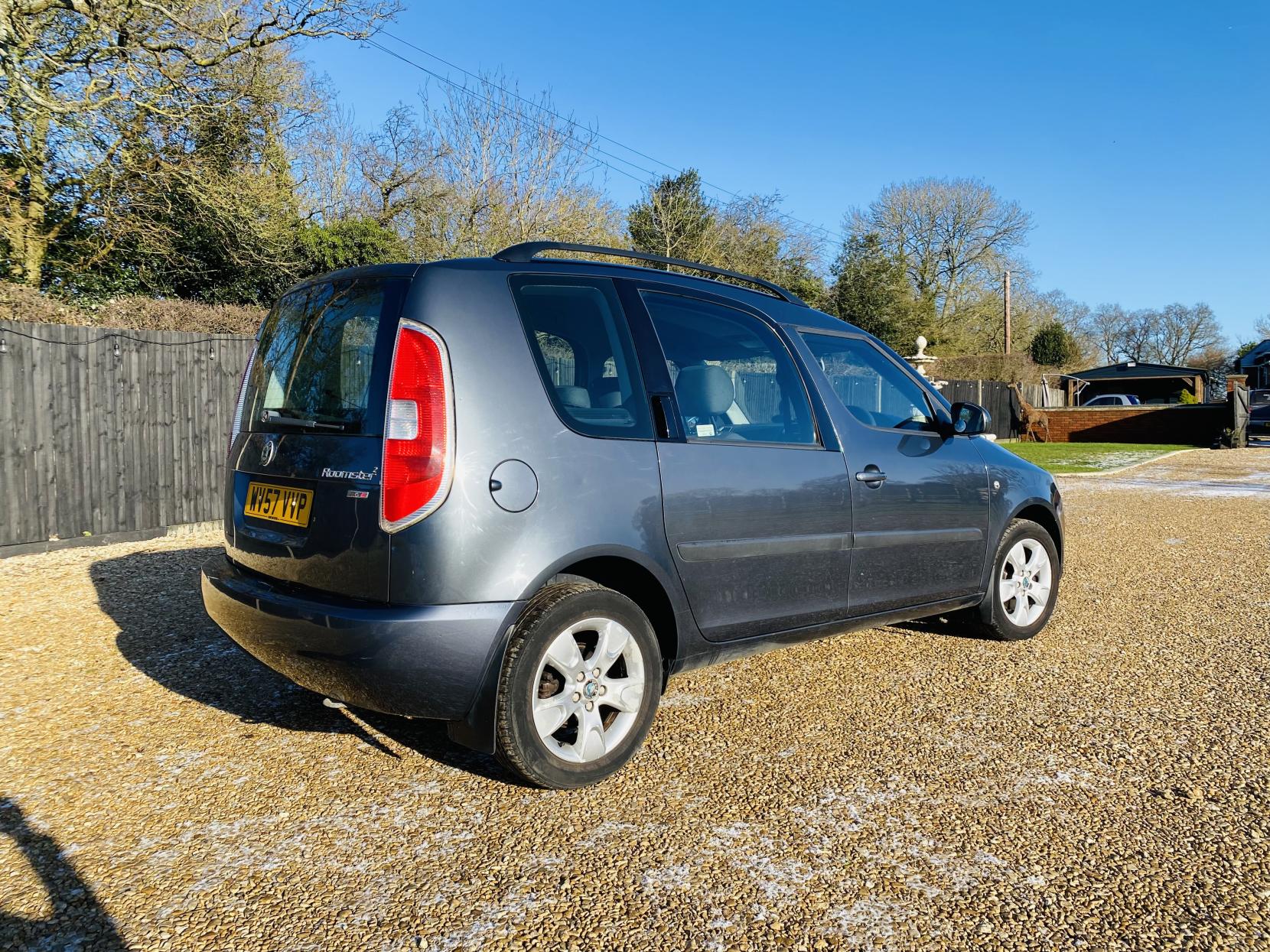 Skoda Roomster 1.6 2 MPV 5dr Petrol Manual (167 g/km, 105 bhp)