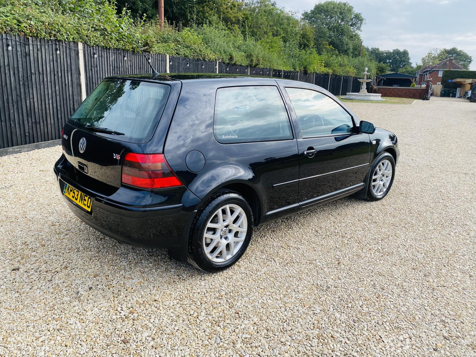 Volkswagen Golf 2.3 VR5 Hatchback 3dr Petrol Automatic (235 g/km, 170 bhp)