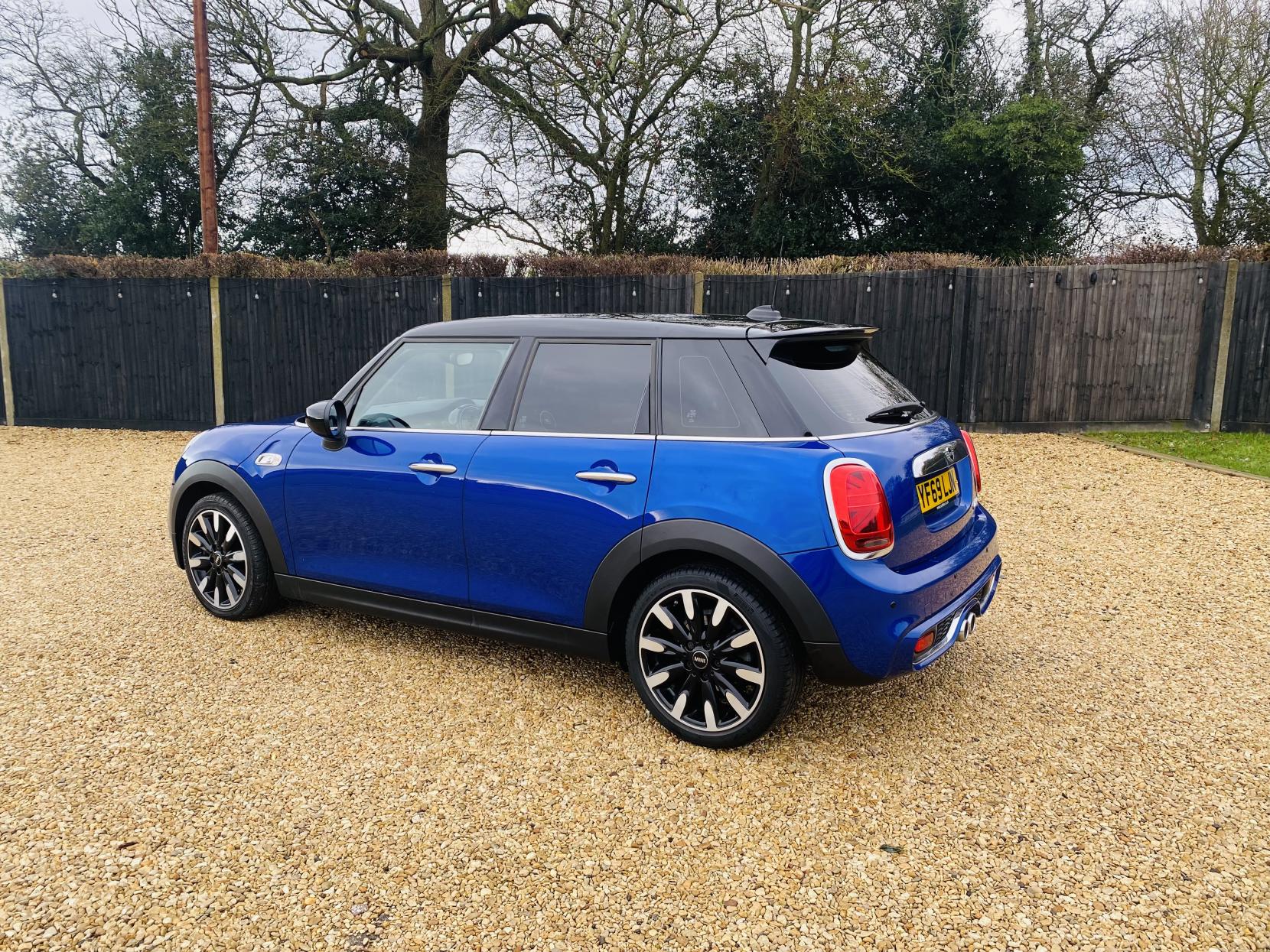 MINI Hatch 2.0 Cooper S Exclusive Hatchback 5dr Petrol Steptronic Euro 6 (s/s) (192 ps)