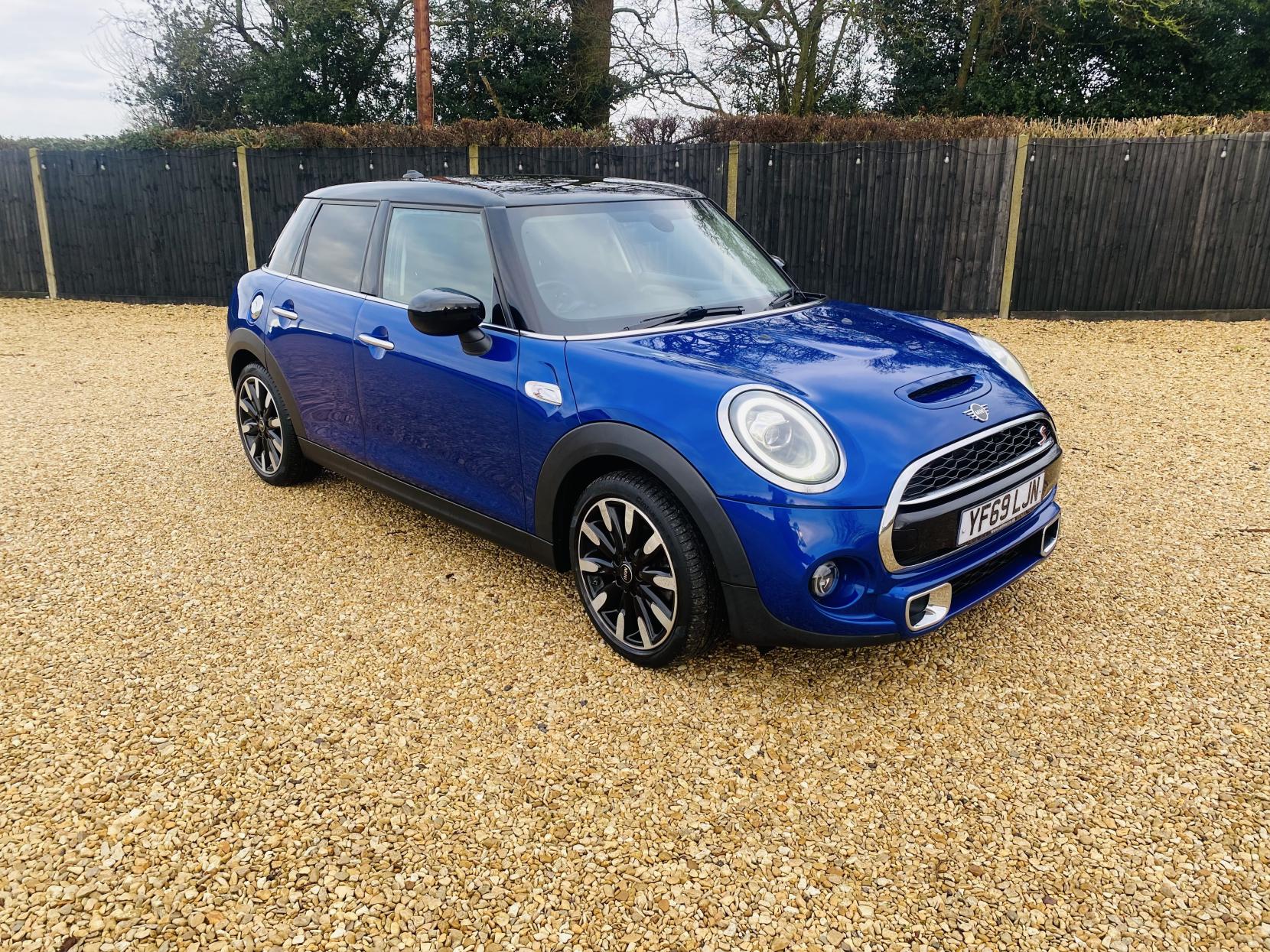 MINI Hatch 2.0 Cooper S Exclusive Hatchback 5dr Petrol Steptronic Euro 6 (s/s) (192 ps)