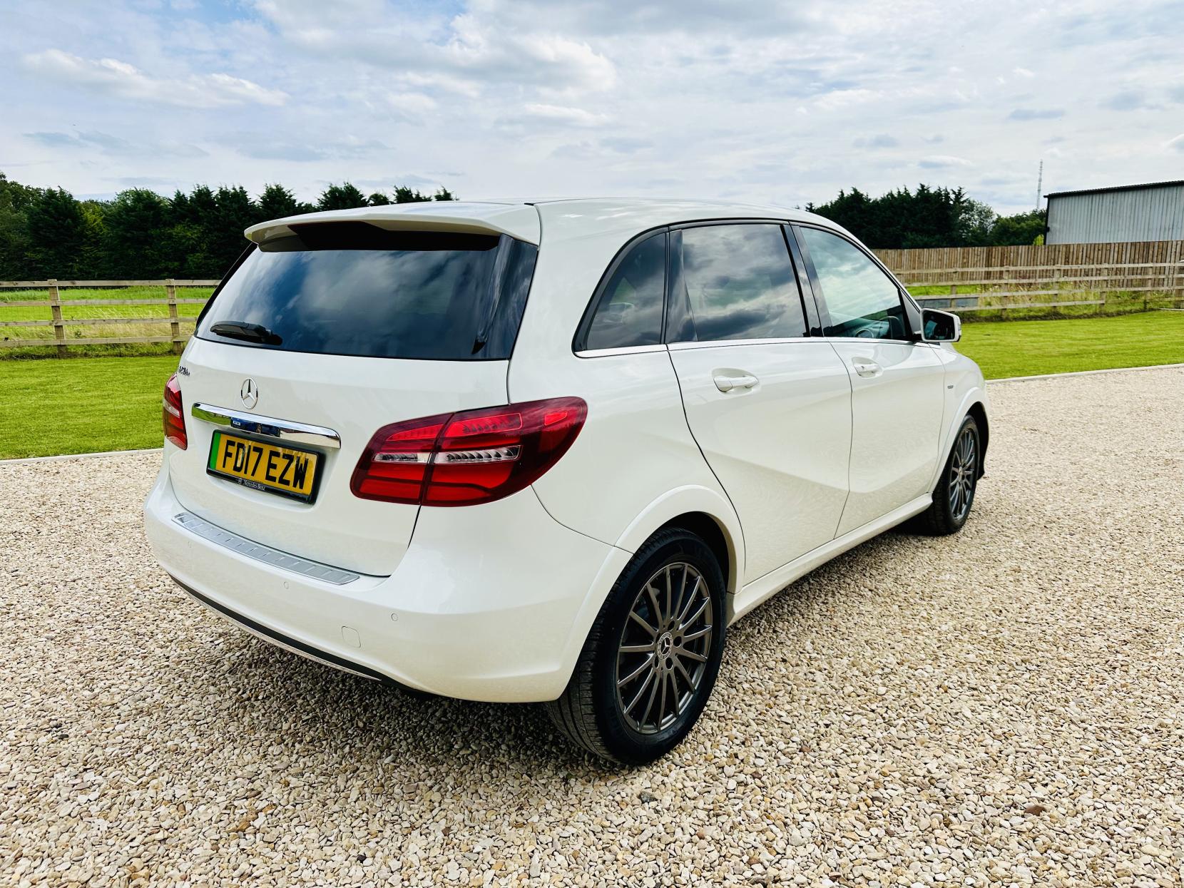 Mercedes-Benz B Class B250e Sport (Premium) MPV 5dr Electric Auto (179 ps)