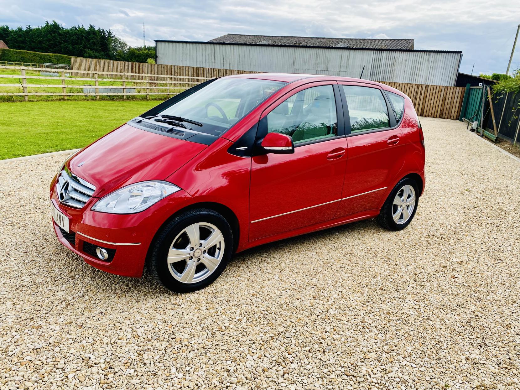 Mercedes-Benz A Class 1.5 A160 Avantgarde SE Hatchback 5dr Petrol CVT (164 g/km, 95 bhp)