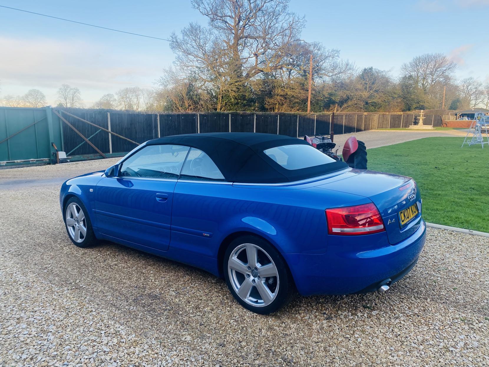 Audi A4 Cabriolet 2.0 TDI S line Convertible 2dr Diesel Manual (175 g/km, 138 bhp)