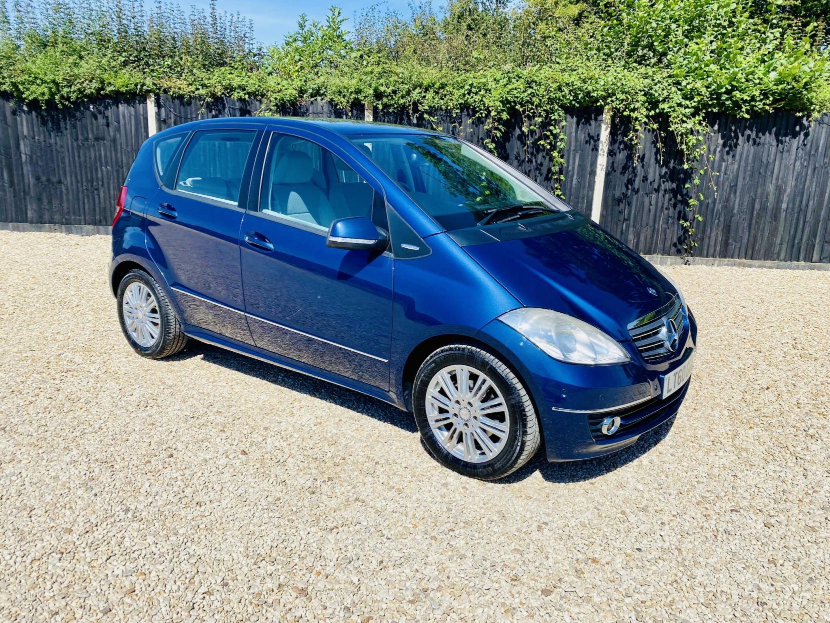 Mercedes-Benz A Class 1.7 A180 Elegance SE Hatchback 5dr Petrol CVT (166 g/km, 116 bhp)