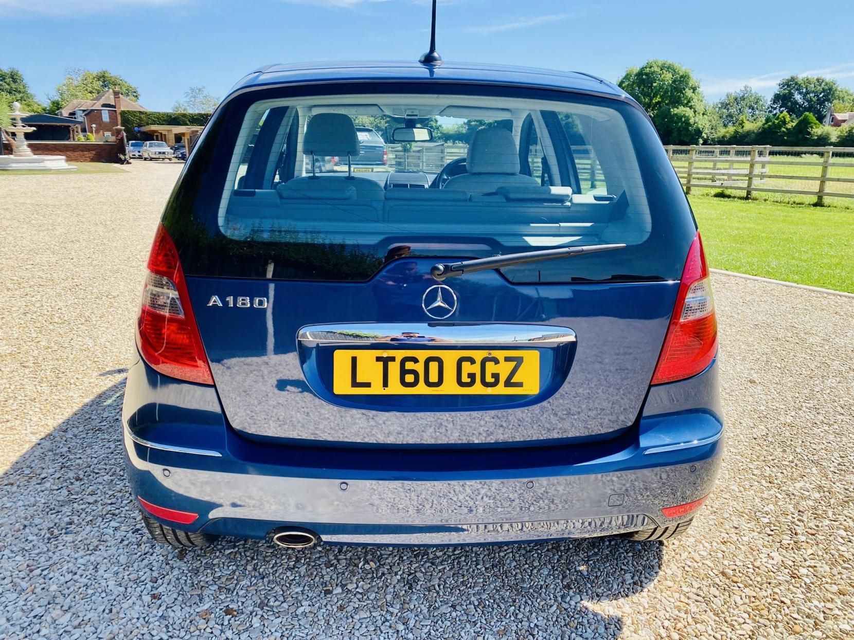 Mercedes-Benz A Class 1.7 A180 Elegance SE Hatchback 5dr Petrol CVT (166 g/km, 116 bhp)