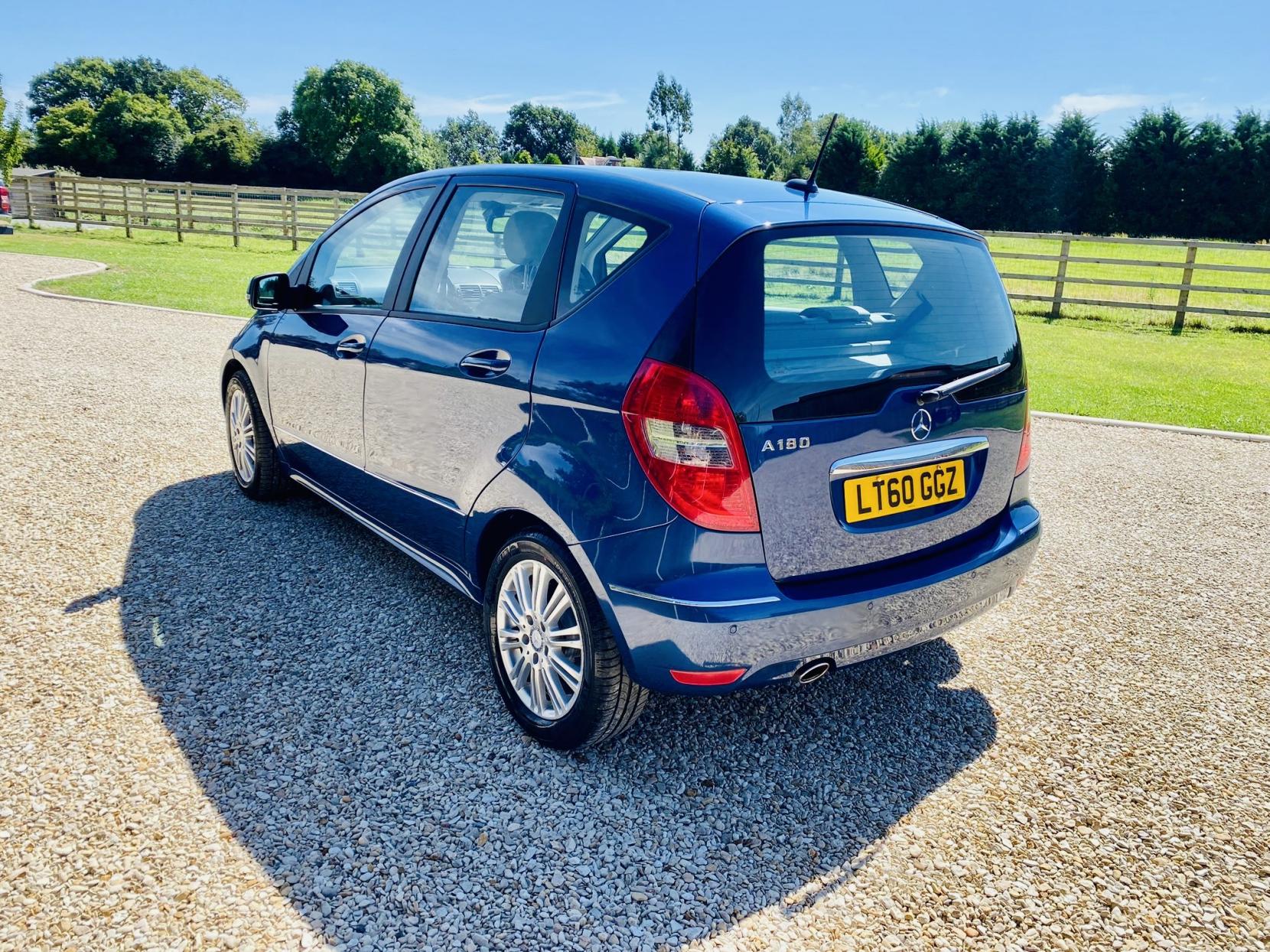 Mercedes-Benz A Class 1.7 A180 Elegance SE Hatchback 5dr Petrol CVT (166 g/km, 116 bhp)