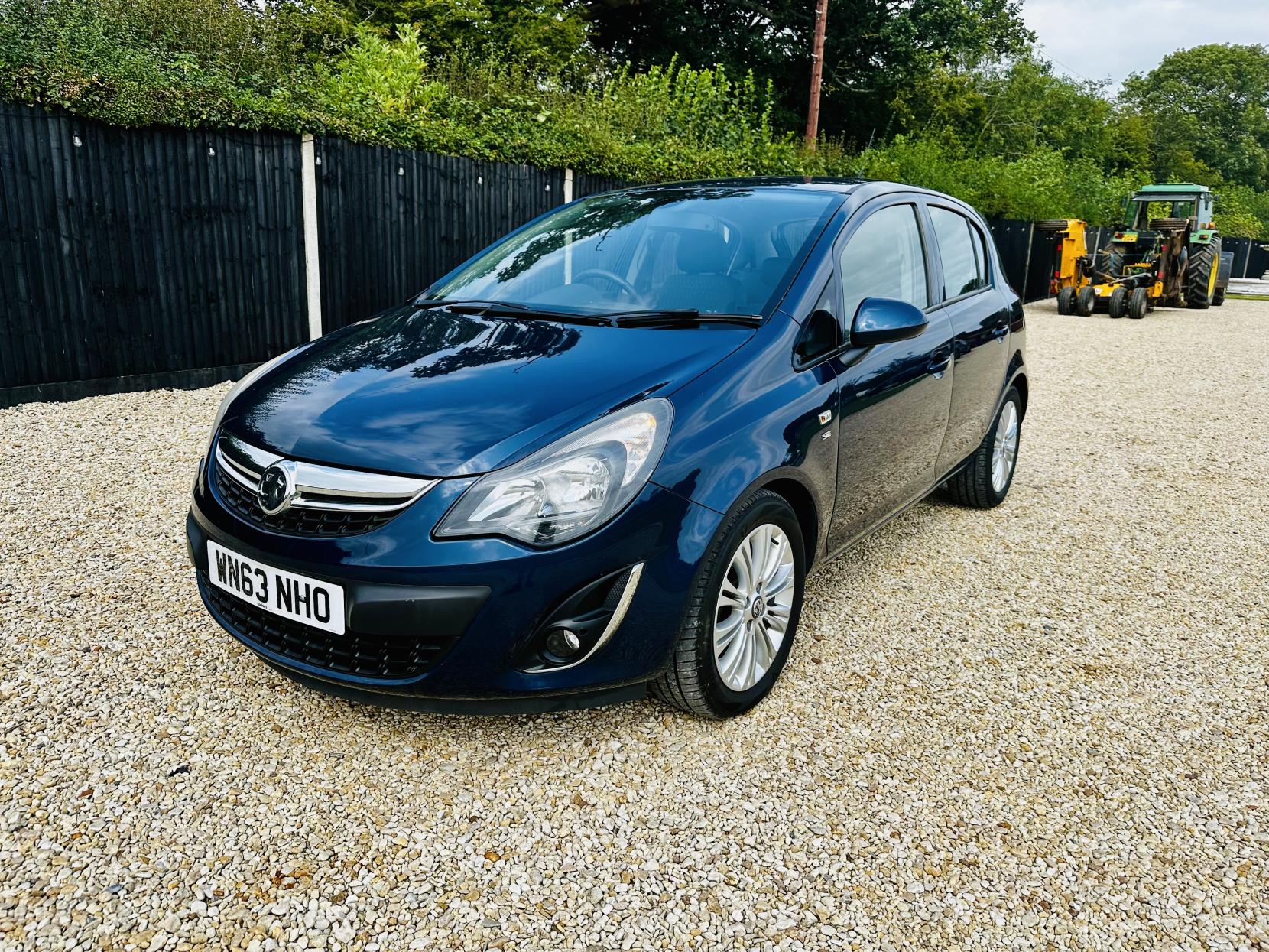 Vauxhall Corsa 1.4 16V SE Hatchback 5dr Petrol Auto Euro 5 (100 ps)