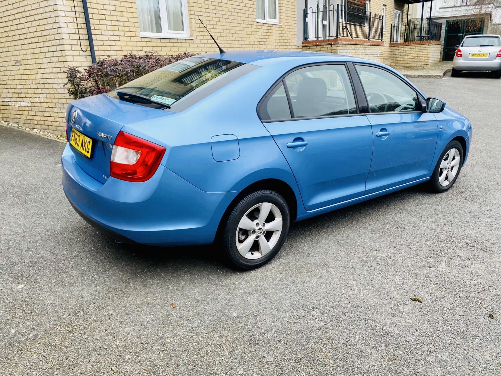 SKODA Rapid 1.2 TSI SE Hatchback 5dr Petrol Manual Euro 5 (86 ps