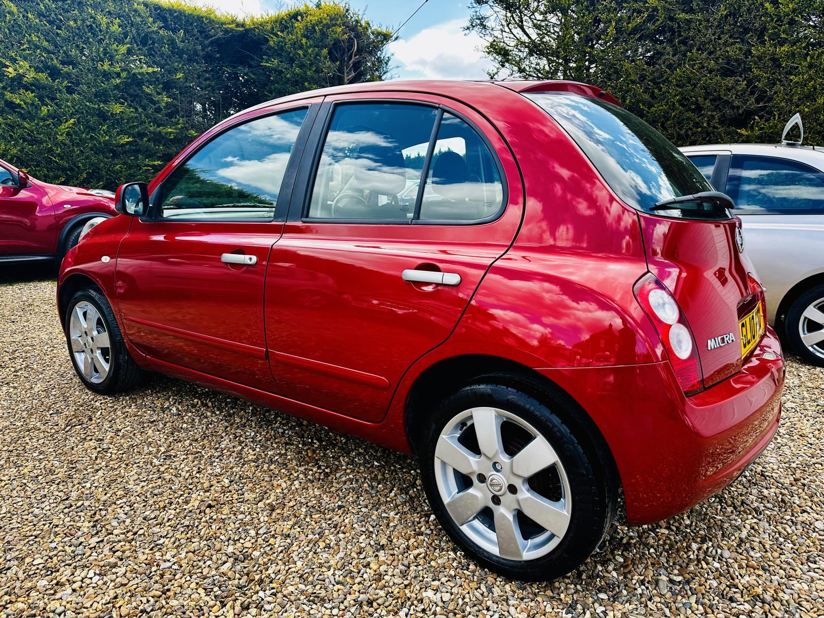 Nissan Micra 1.2 16v n-tec Hatchback 5dr Petrol Manual (139 g/km, 79 bhp)