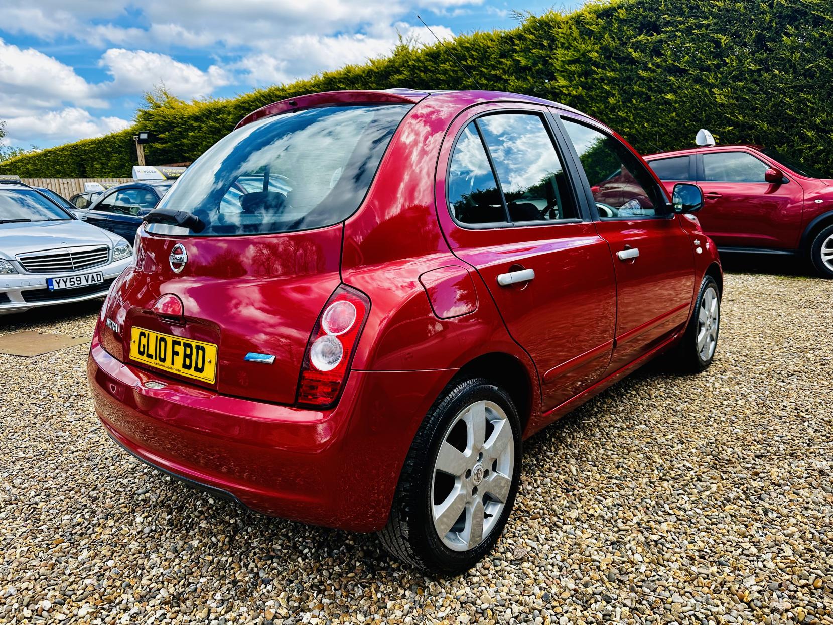 Nissan Micra 1.2 16v n-tec Hatchback 5dr Petrol Manual (139 g/km, 79 bhp)