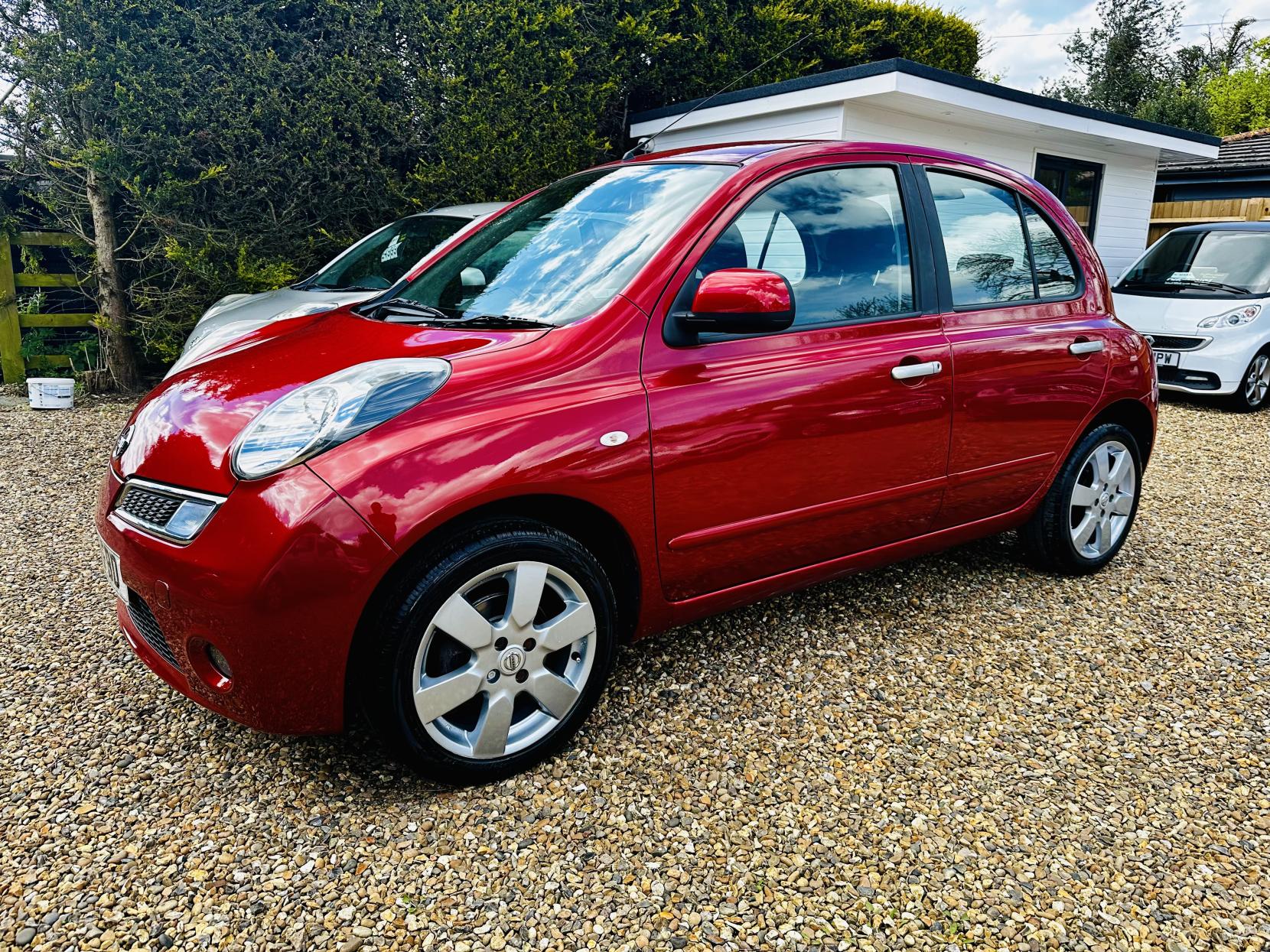 Nissan Micra 1.2 16v n-tec Hatchback 5dr Petrol Manual (139 g/km, 79 bhp)