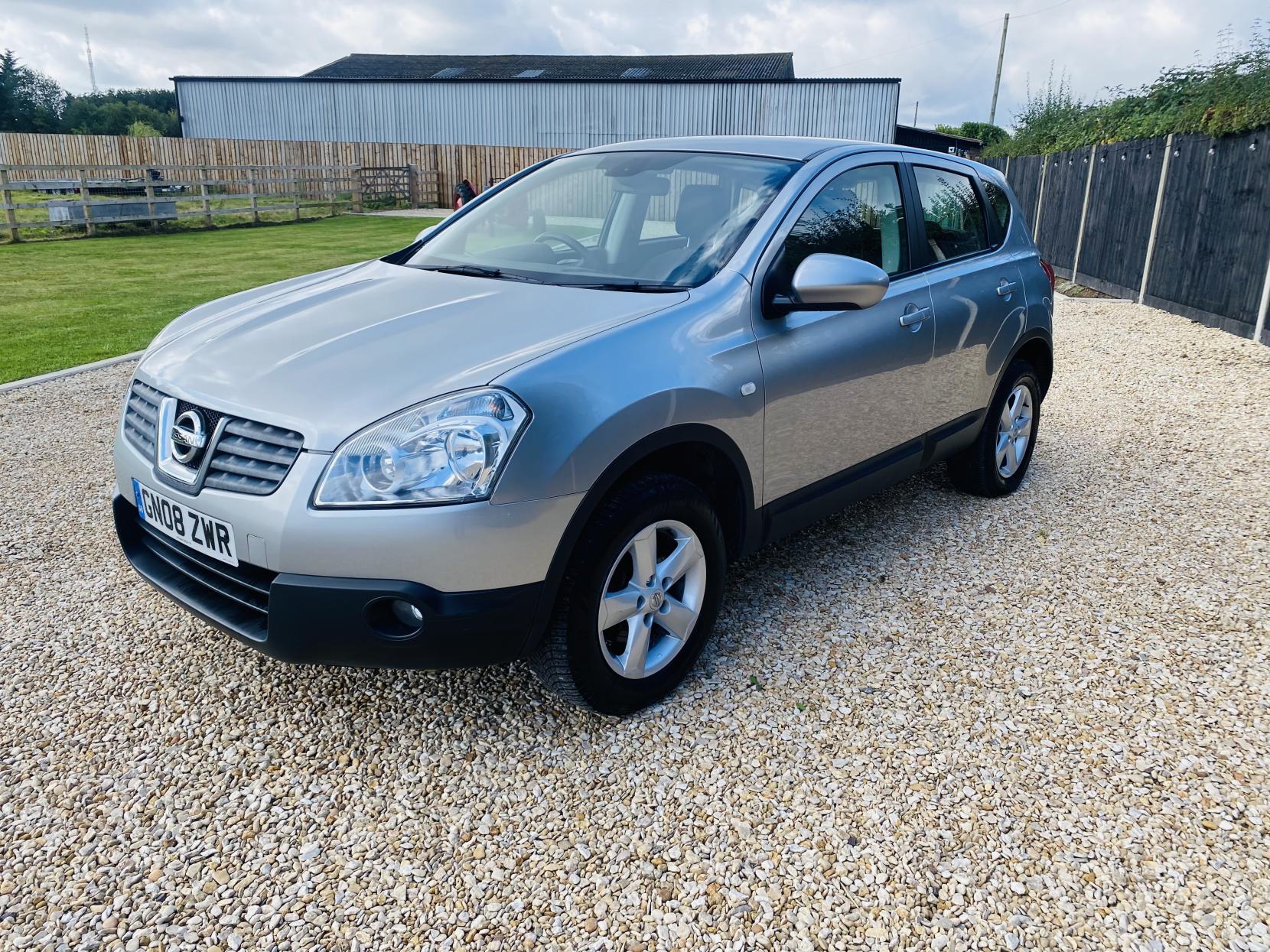 Nissan Qashqai 2.0 Acenta Hatchback 5dr Petrol CVT (192 g/km, 139 bhp)