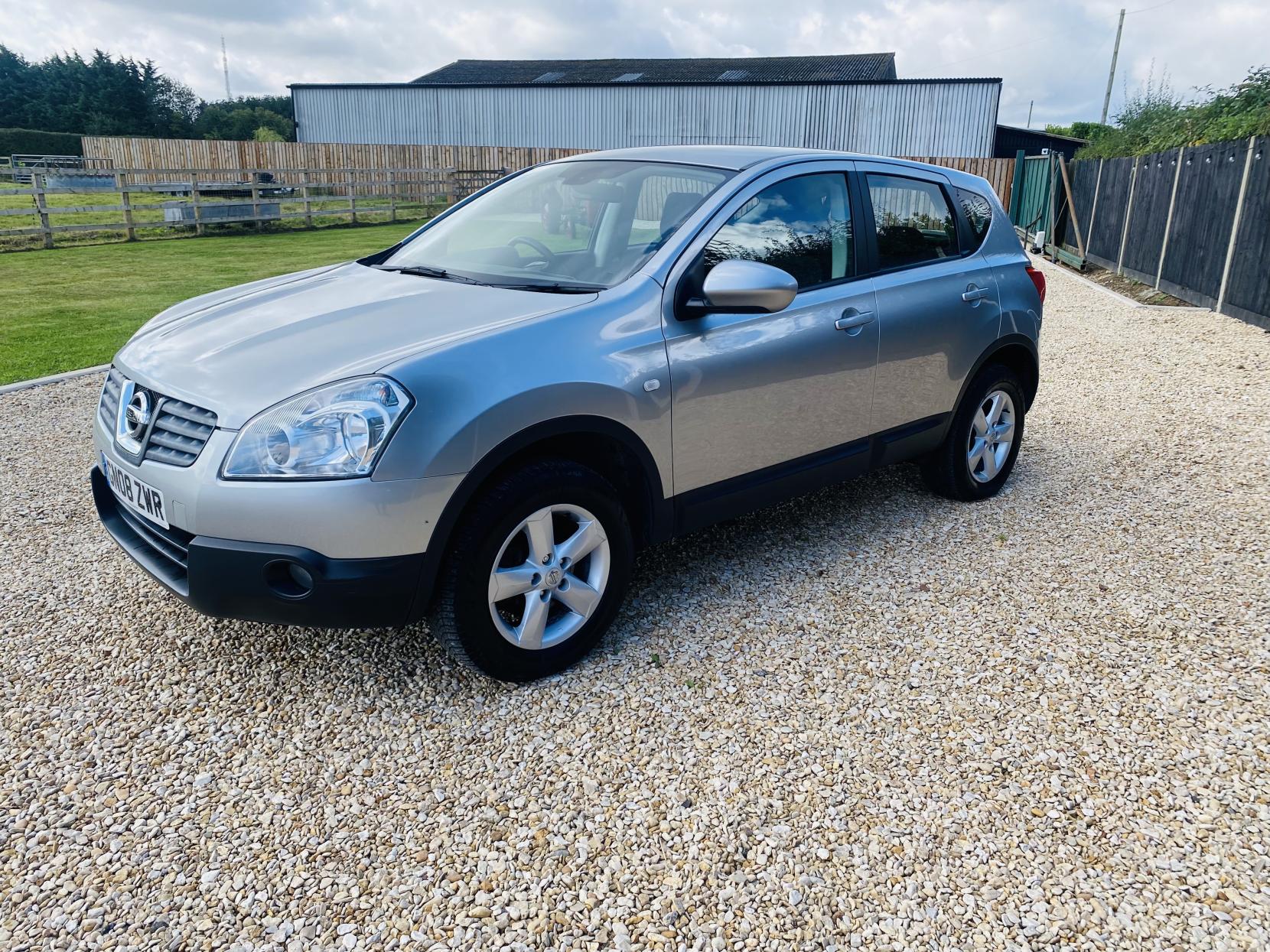 Nissan Qashqai 2.0 Acenta Hatchback 5dr Petrol CVT (192 g/km, 139 bhp)