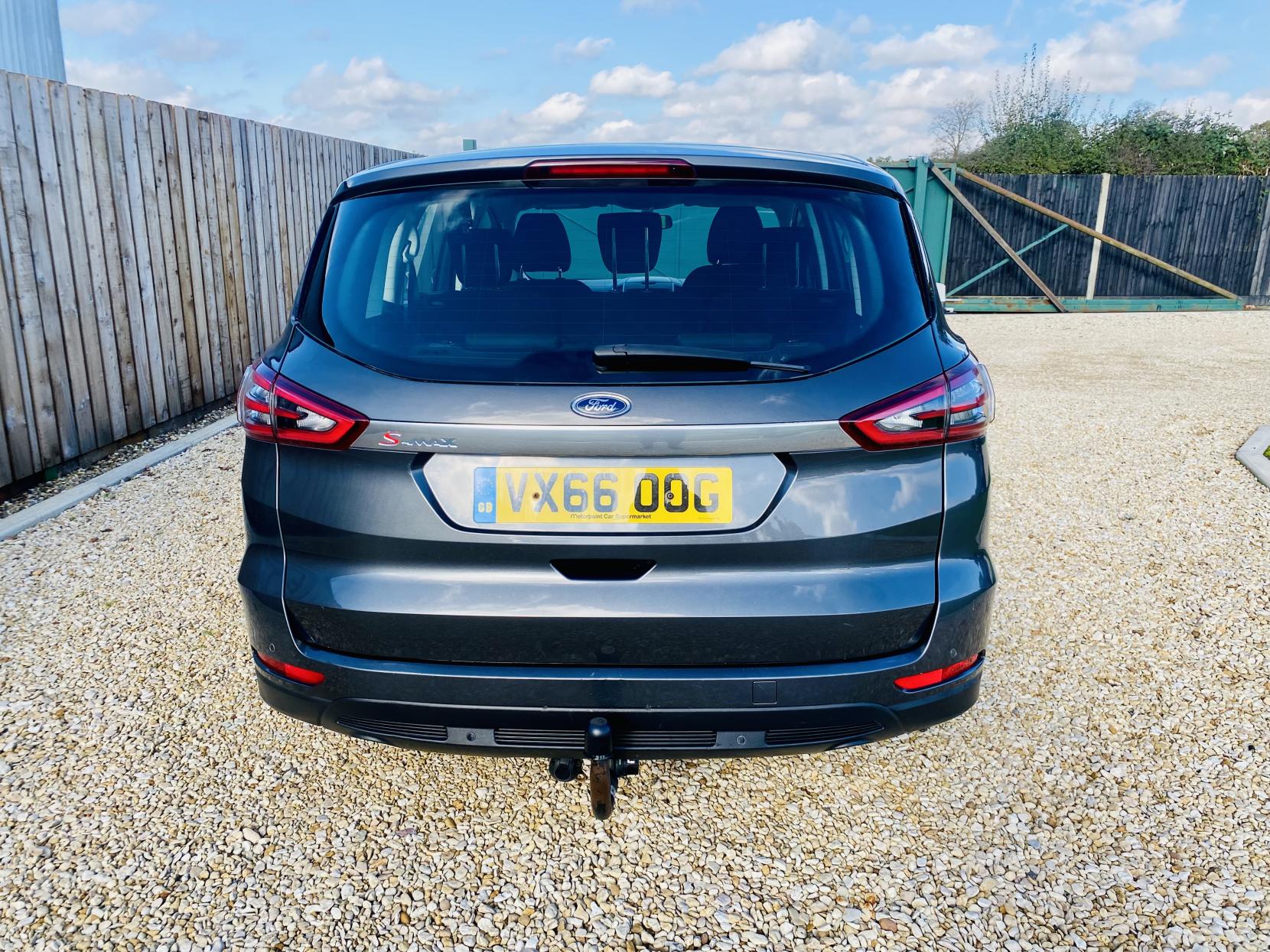 Ford S-Max 2.0 TDCi Zetec MPV 5dr Diesel Manual Euro 6 (120 ps)