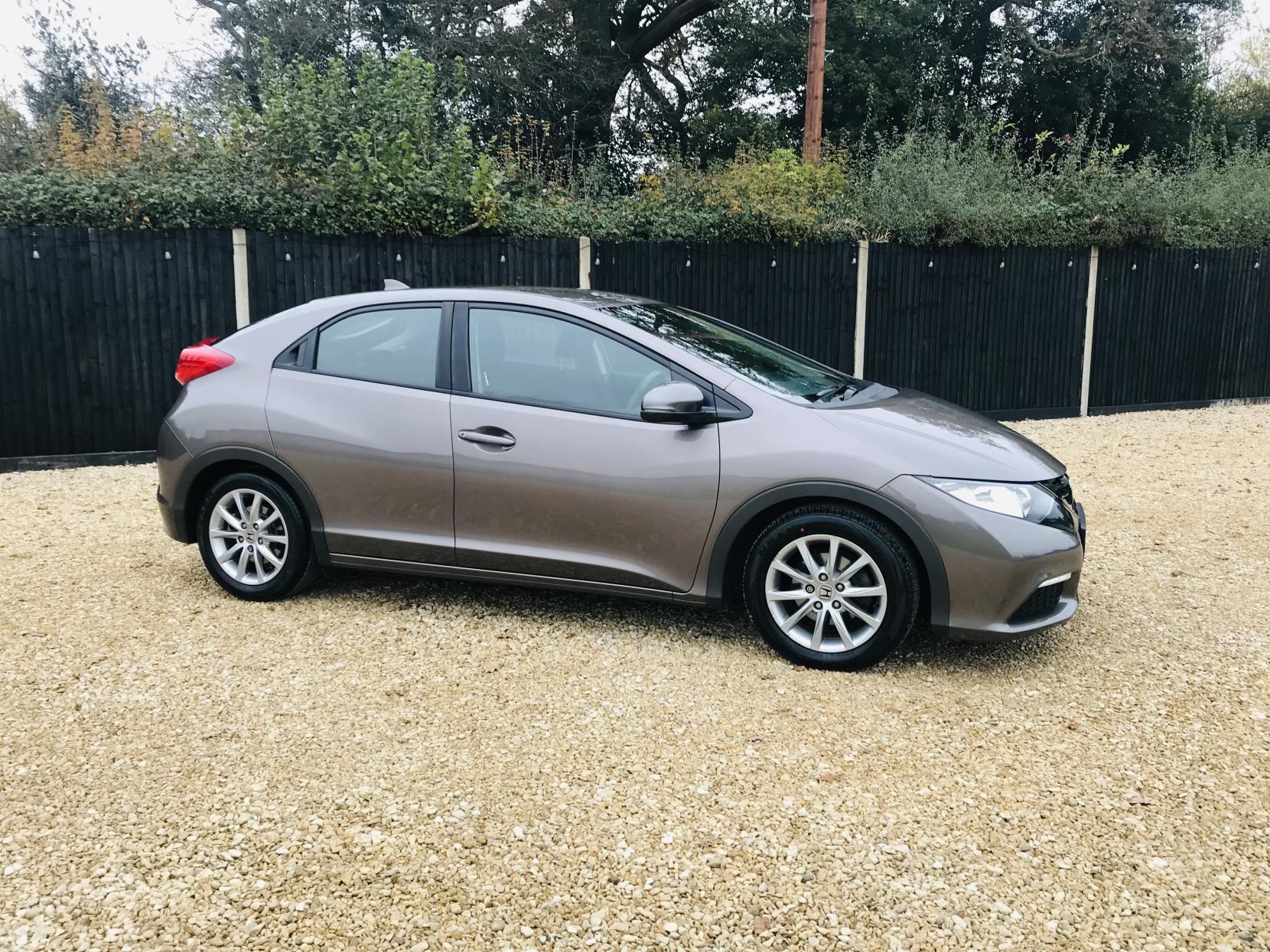 Honda Civic 1.4 i-VTEC SE Hatchback 5dr Petrol Manual Euro 5 (s/s) (100 ps)