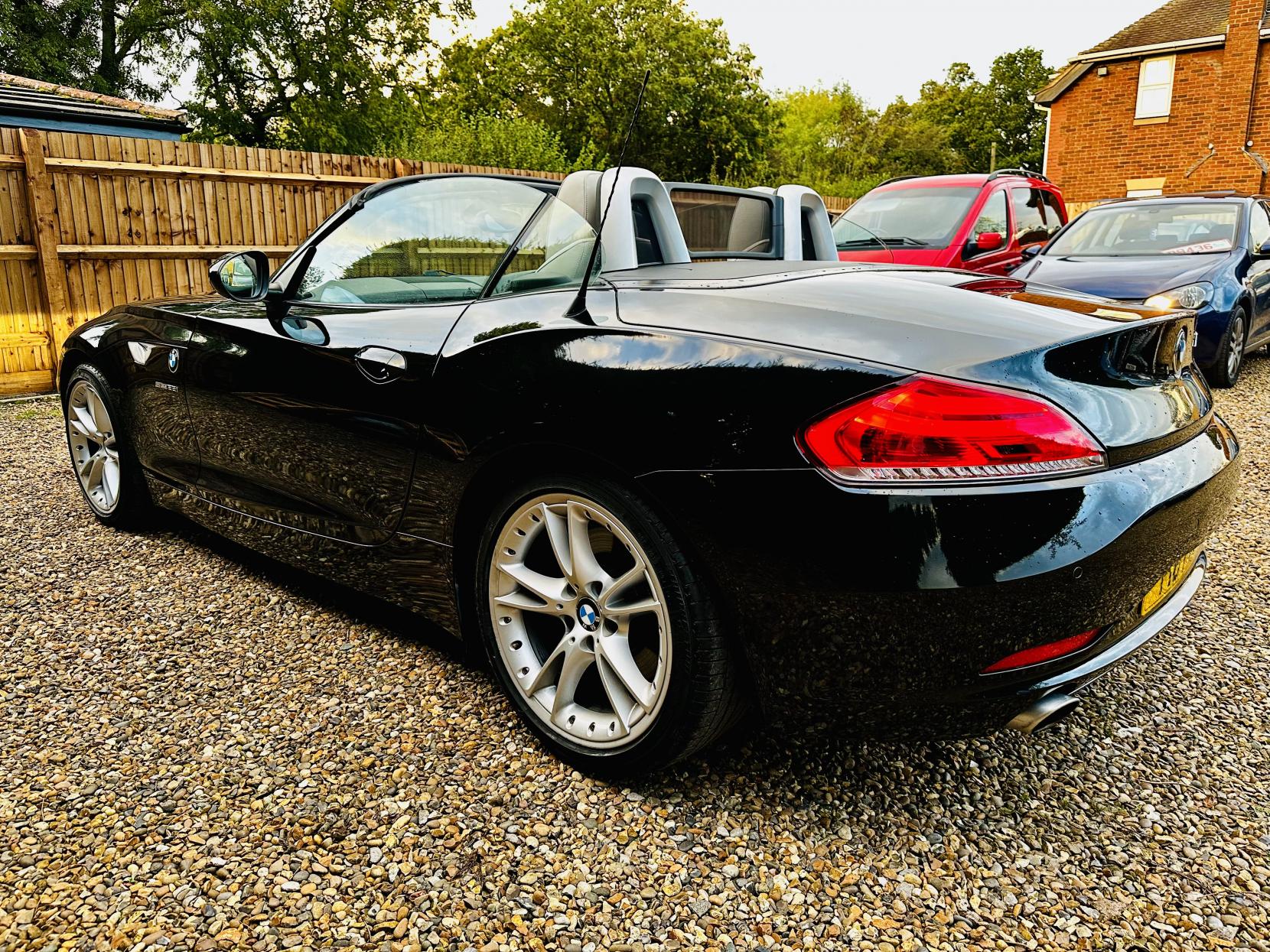 BMW Z4 3.0 35i Convertible 2dr Petrol Manual sDrive Euro 5 (306 ps)