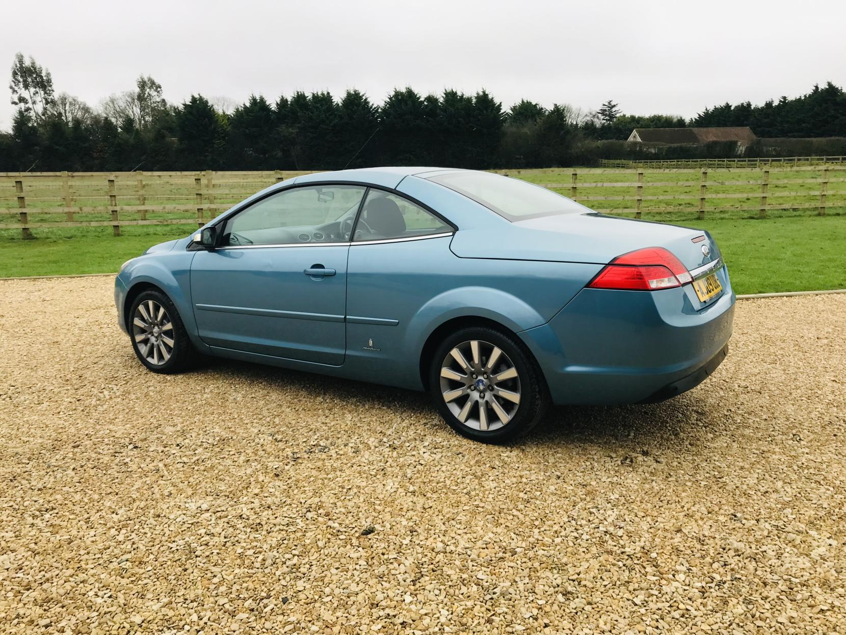 Ford Focus CC 2.0 CC-2 Convertible 2dr Petrol Automatic (199 g/km, 143 bhp)