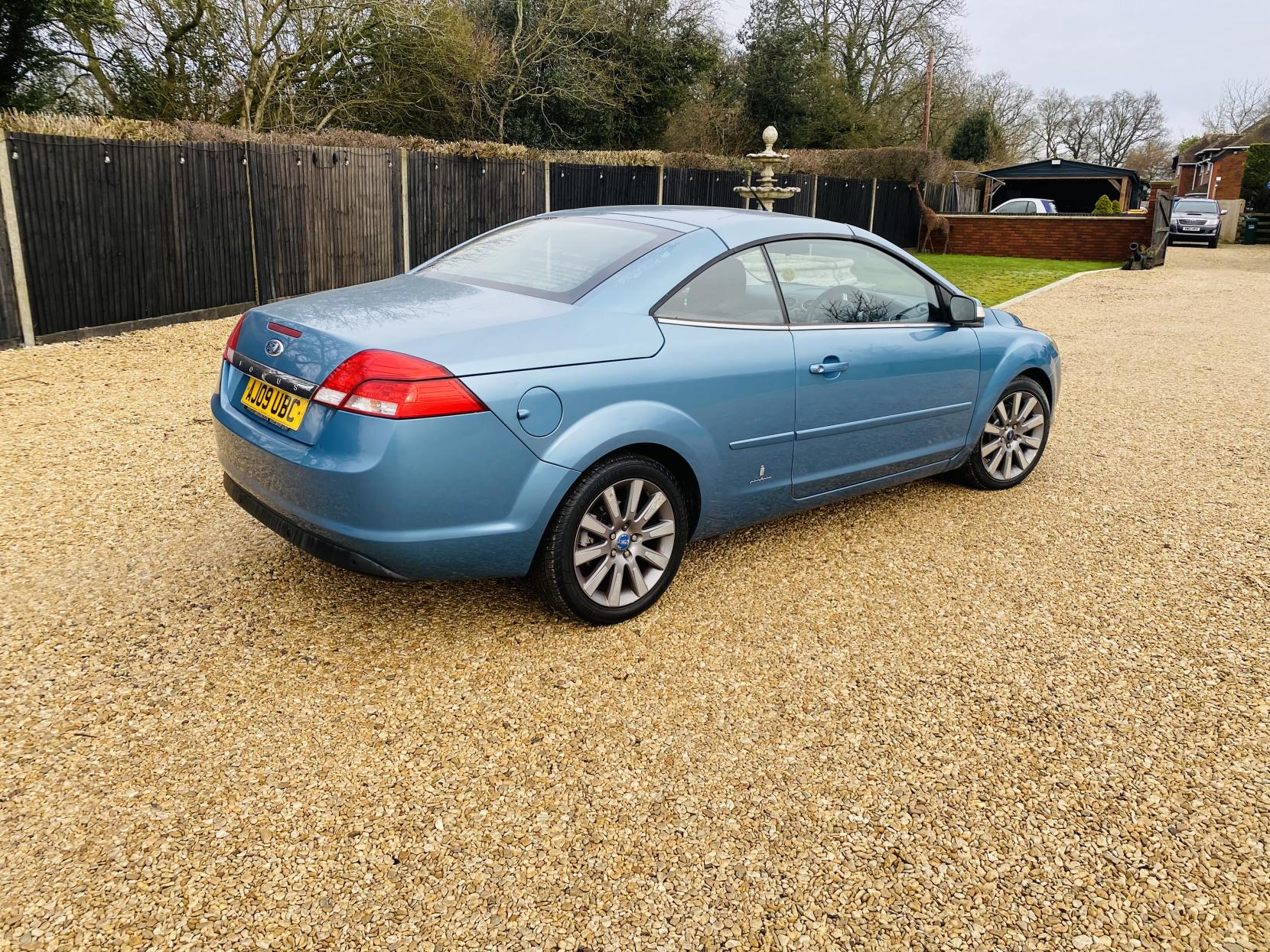 Ford Focus CC 2.0 CC-2 Convertible 2dr Petrol Automatic (199 g/km, 143 bhp)