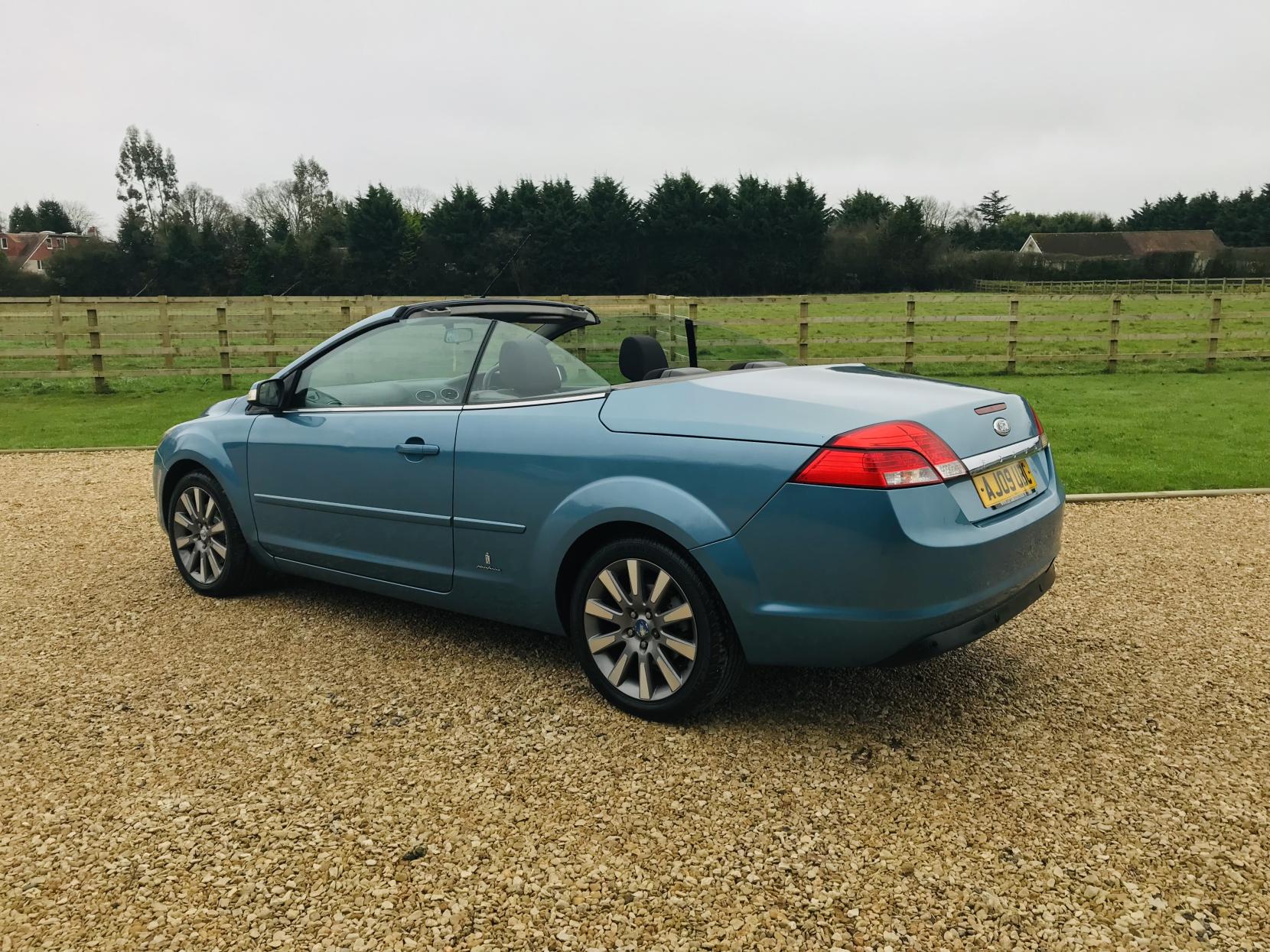 Ford Focus CC 2.0 CC-2 Convertible 2dr Petrol Automatic (199 g/km, 143 bhp)