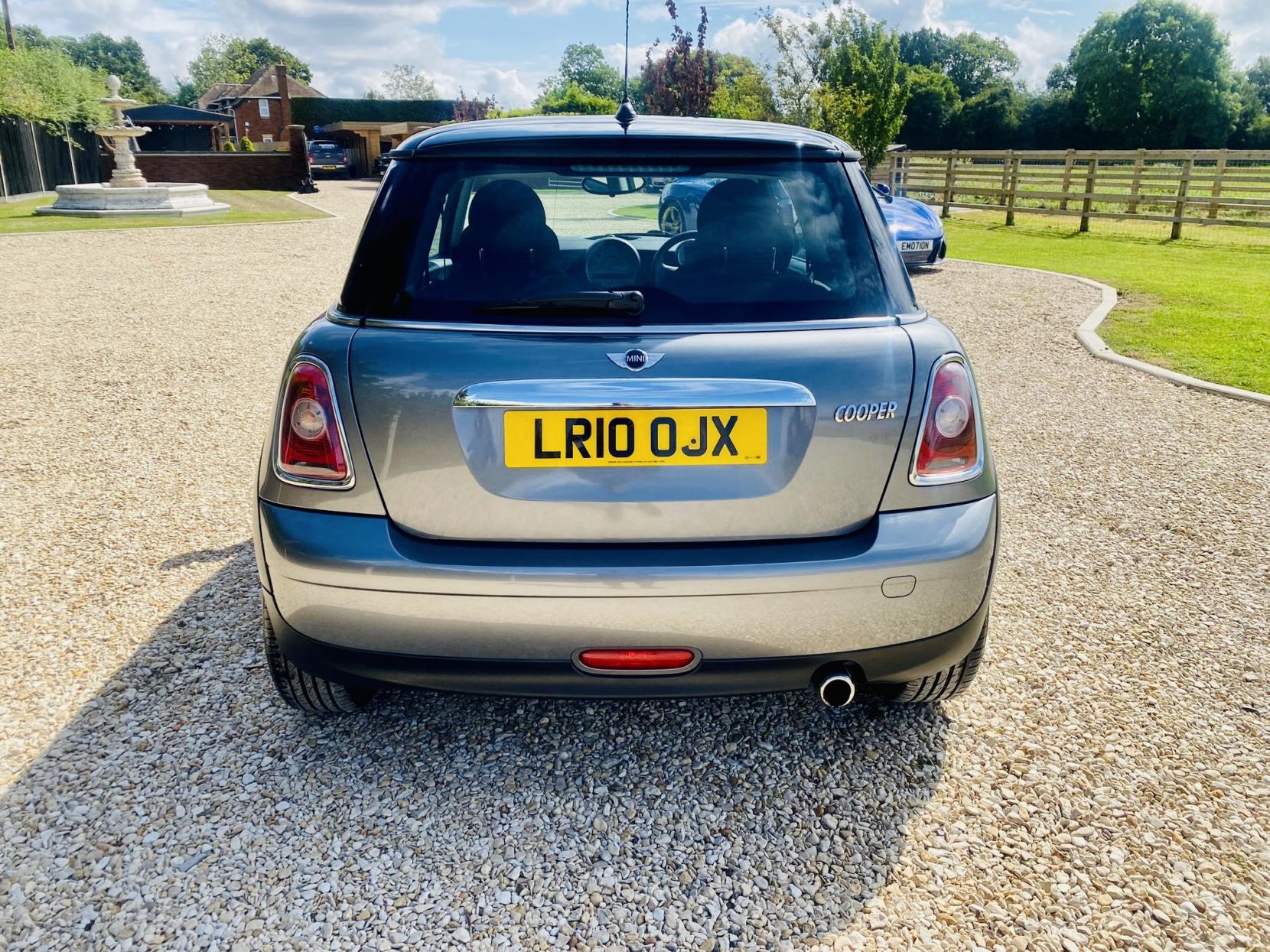 MINI Hatch 1.6 Cooper Graphite Hatchback 3dr Petrol Manual Euro 5 (122 ps)