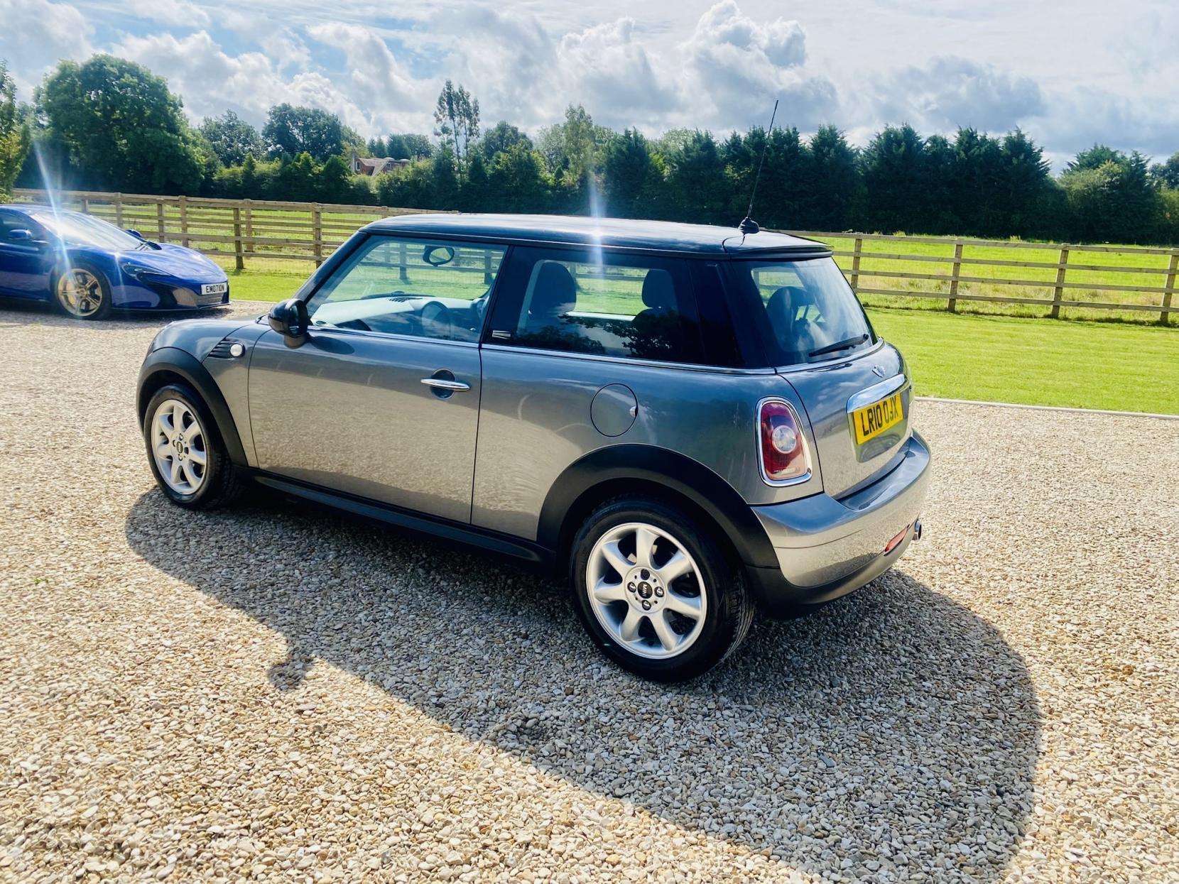 MINI Hatch 1.6 Cooper Graphite Hatchback 3dr Petrol Manual Euro 5 (122 ps)