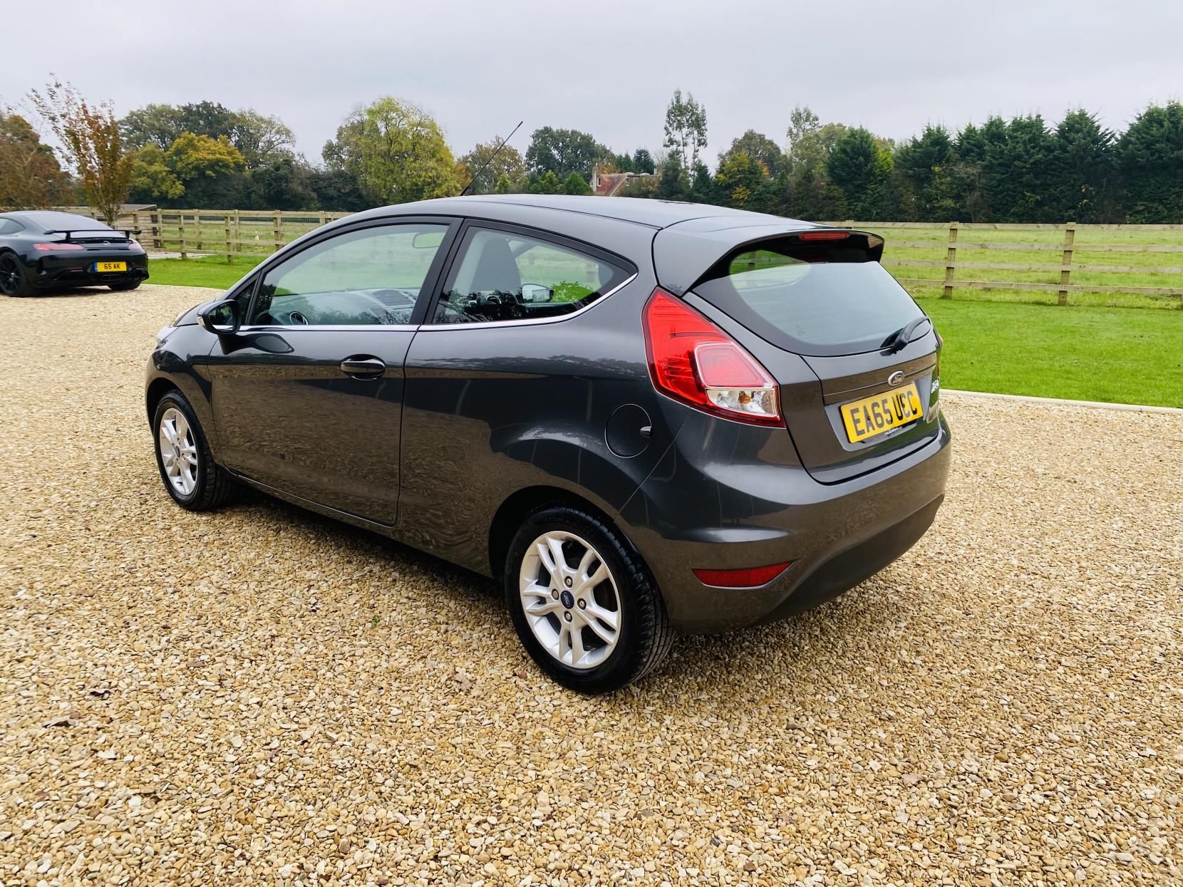 Ford Fiesta 1.25 Zetec Hatchback 3dr Petrol Manual Euro 6 (82 ps)