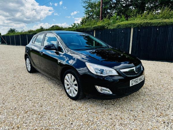 Vauxhall Astra 1.6 16v Elite Hatchback 5dr Petrol Auto Euro 5 (115 ps)